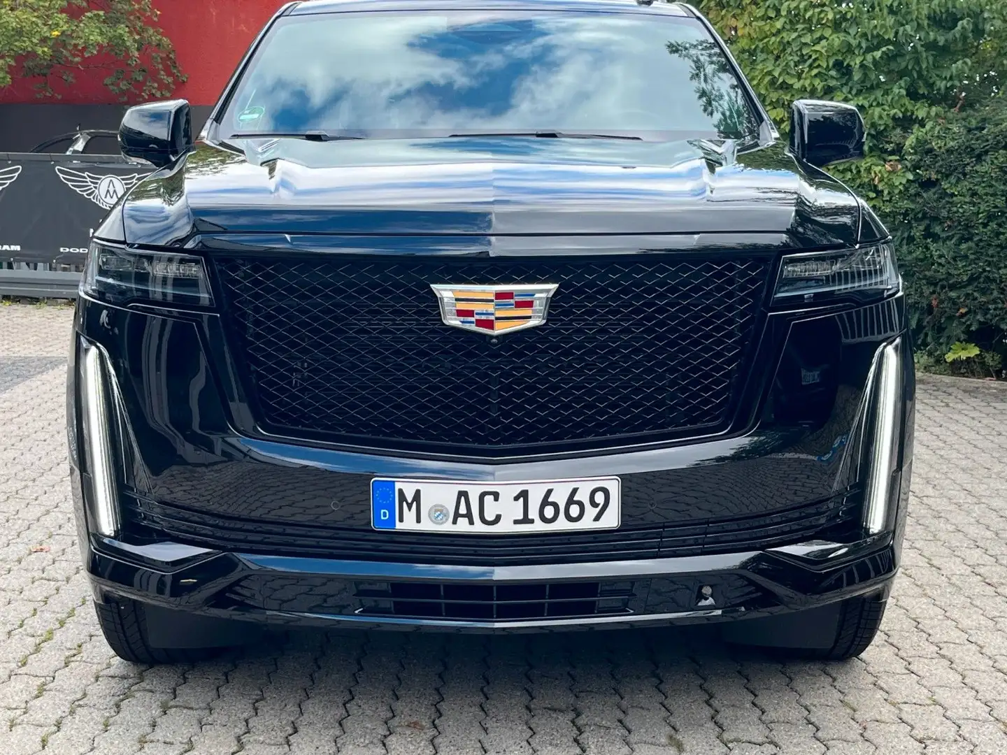 Cadillac Escalade Sport Platinum 6.2 V8  4x4 Schwarz - 2