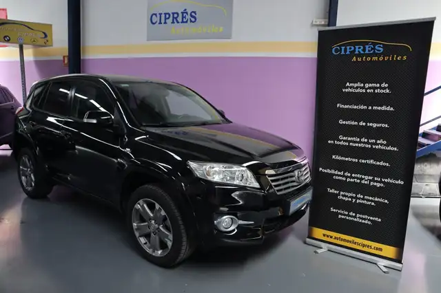 Toyota RAV4 2.2D-CAT Executive Cross Sport Aut.