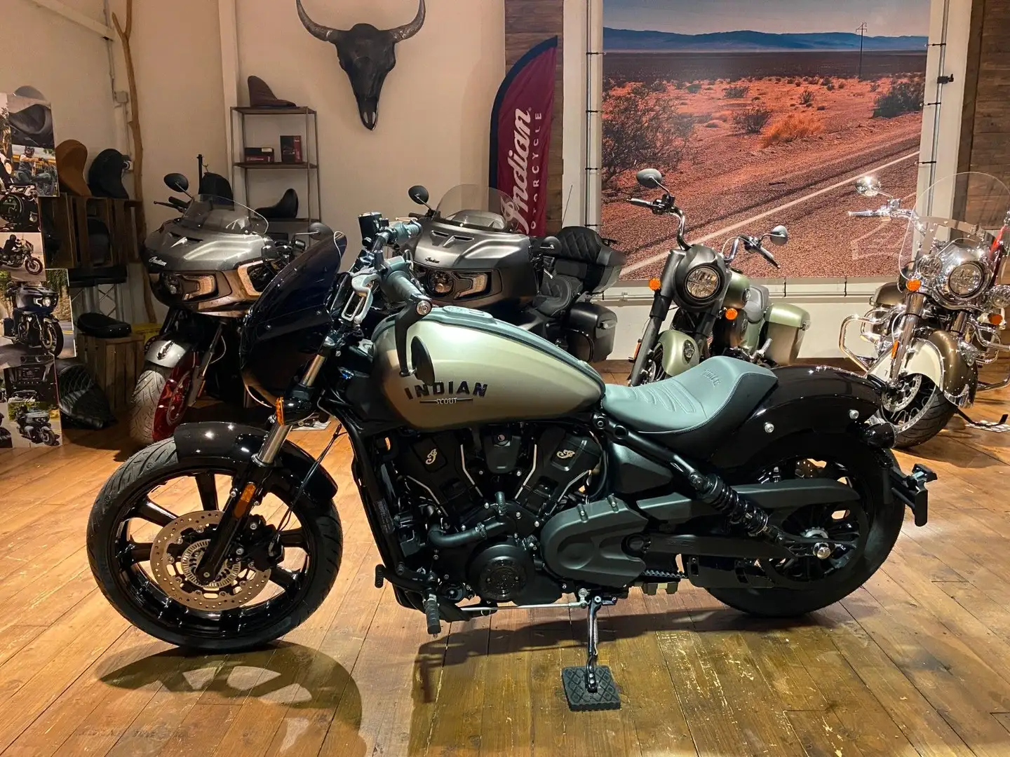 Indian Scout Bobber Limited  100 Jahre (EUR 1.000/2,99) Azul - 1