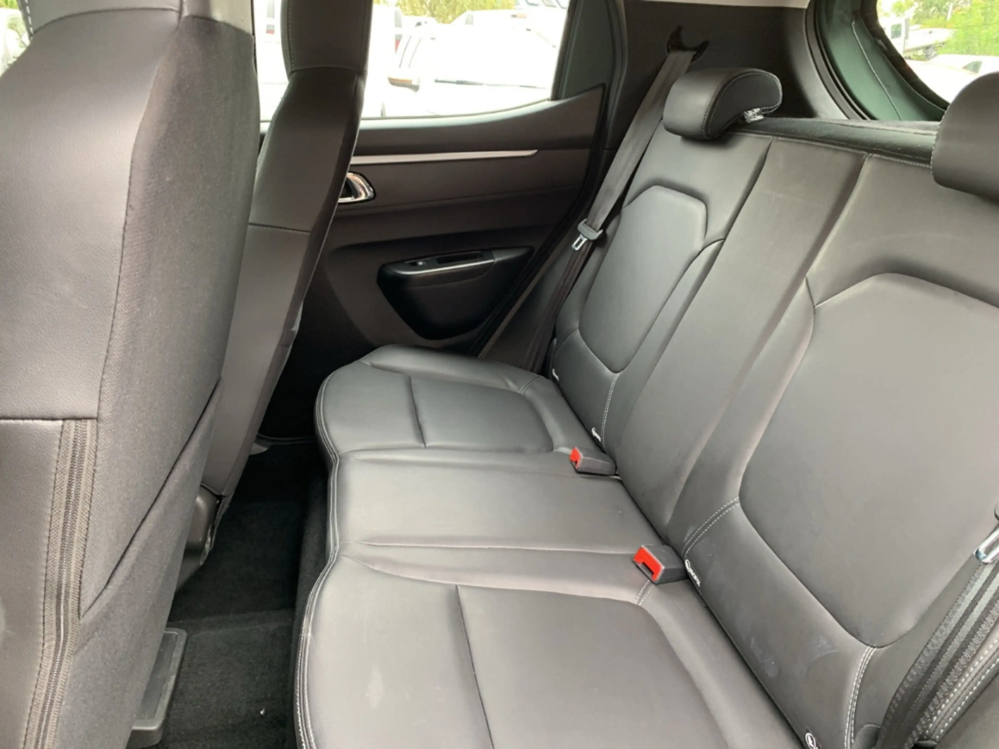 Dacia Spring ESSENTIAL ELECTRIC Essential Electric 45 NAVI+KLIM — photo 11