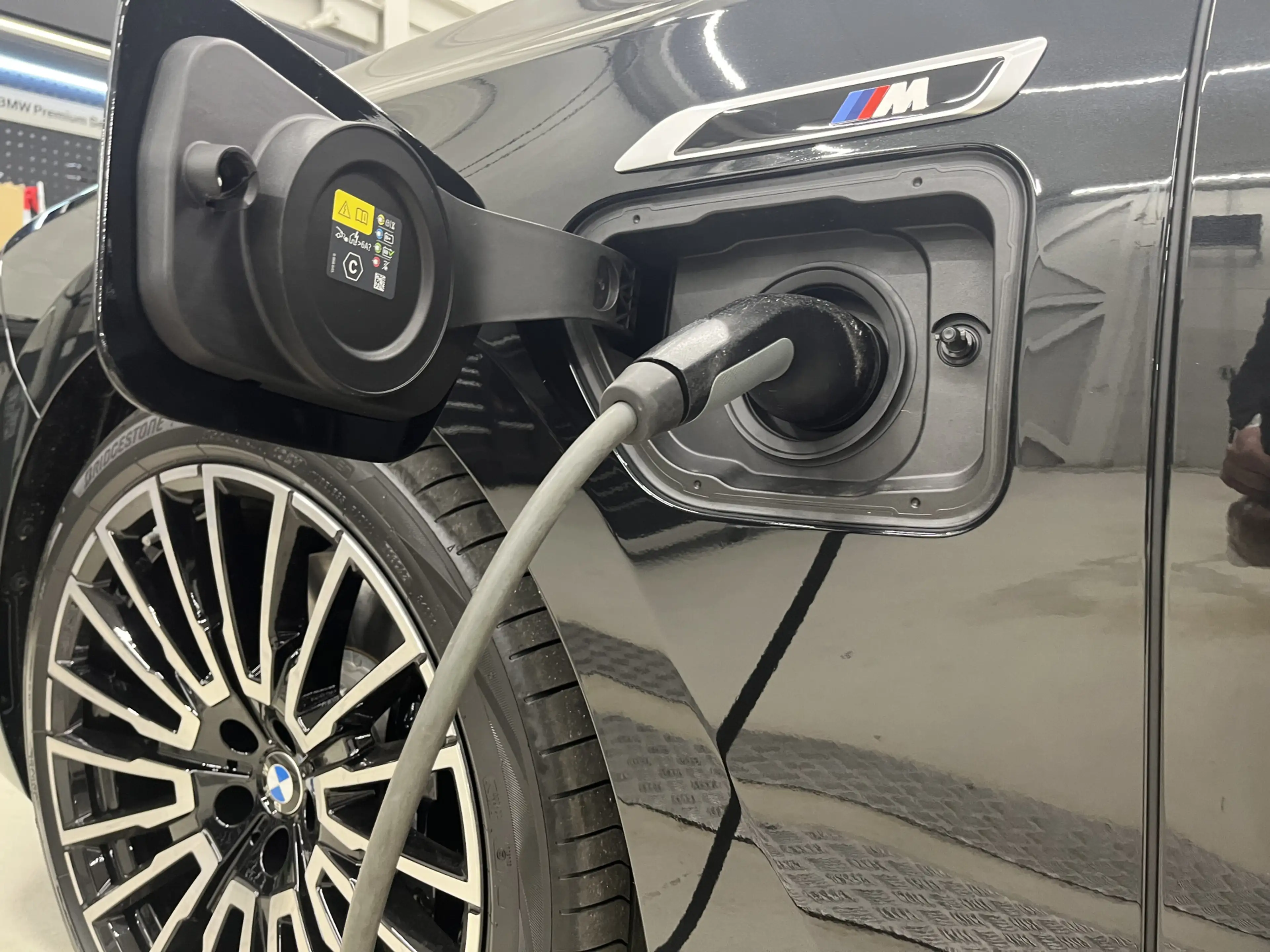 BMW 760 7-serie M760e xDrive — photo 7