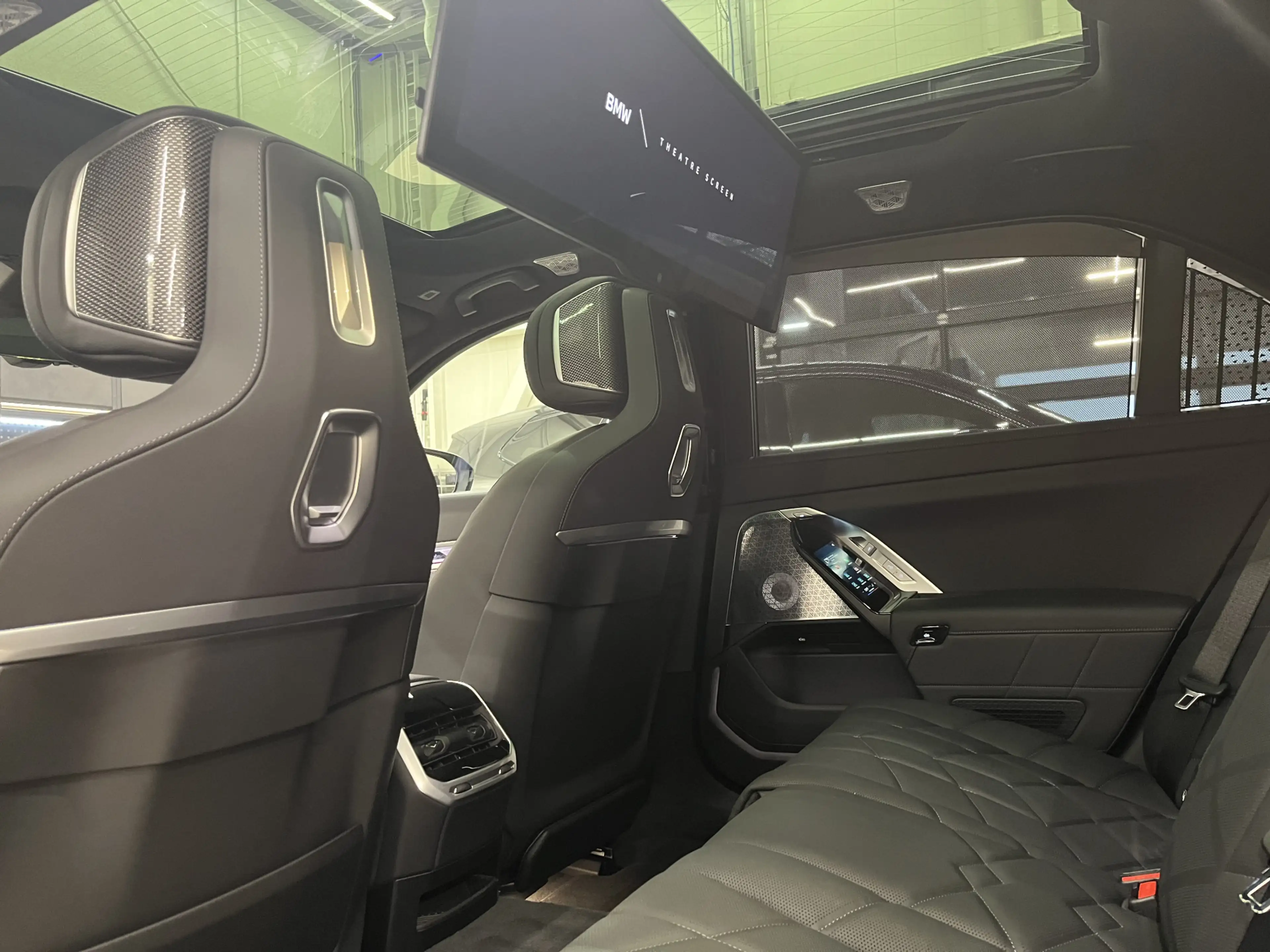 BMW 760 7-serie M760e xDrive — photo 12