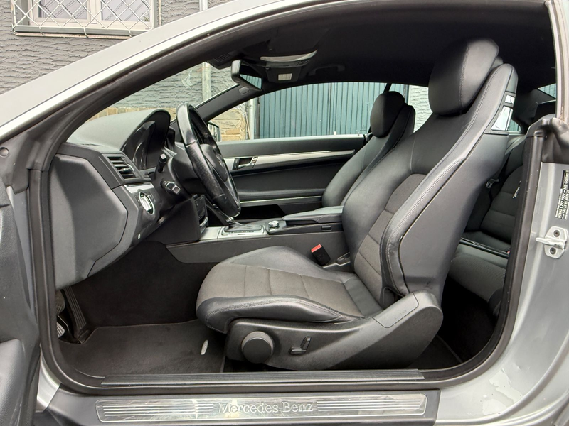 Mercedes-Benz E 200 Coupe CGI BlueEfficiency*Automat*GARANTIE — photo 10