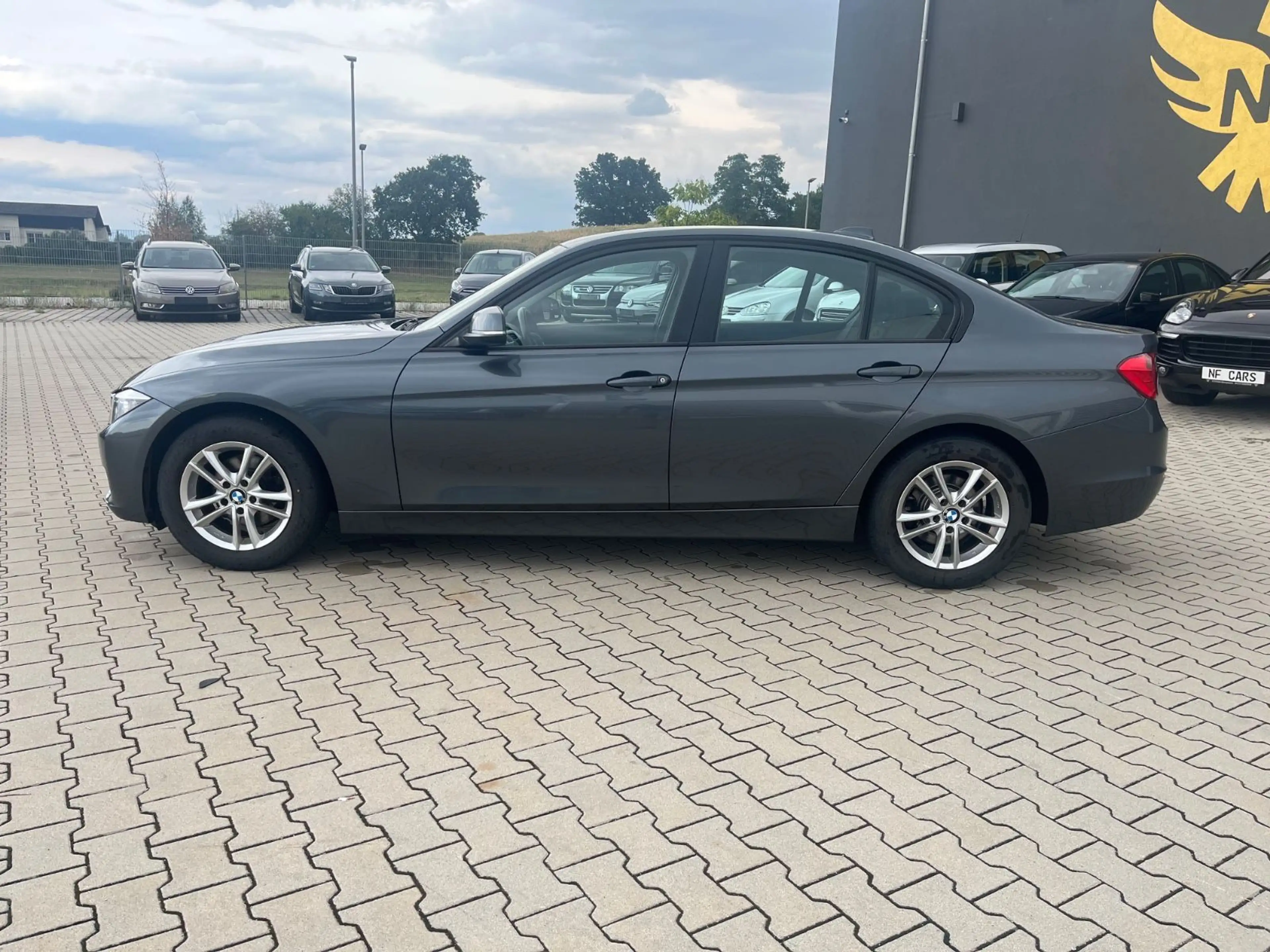 BMW 316 i Limo 1.Hand 8-fach EURO6 TÜV neu — photo 6
