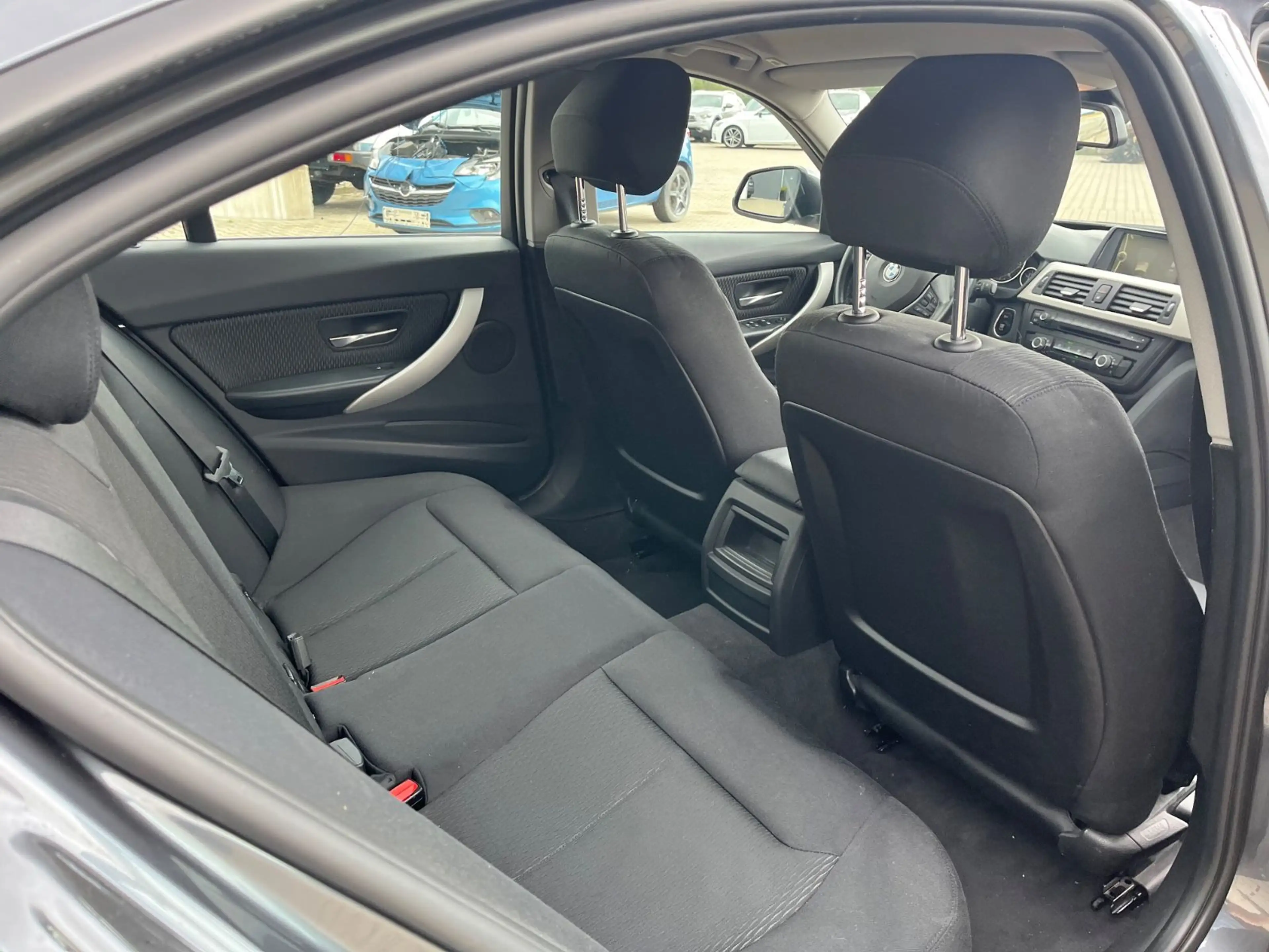 BMW 316 i Limo 1.Hand 8-fach EURO6 TÜV neu — photo 14