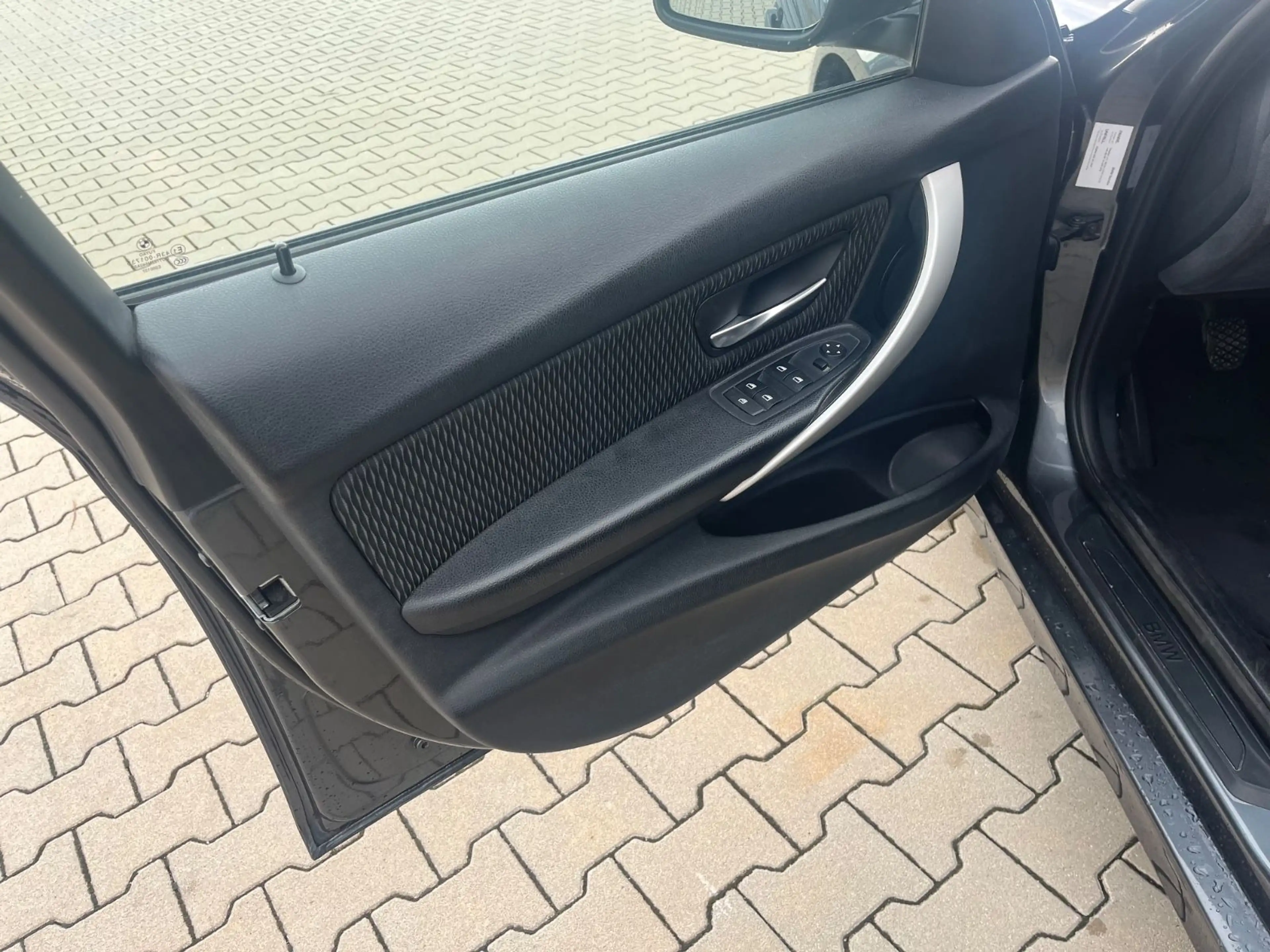 BMW 316 i Limo 1.Hand 8-fach EURO6 TÜV neu — photo 9