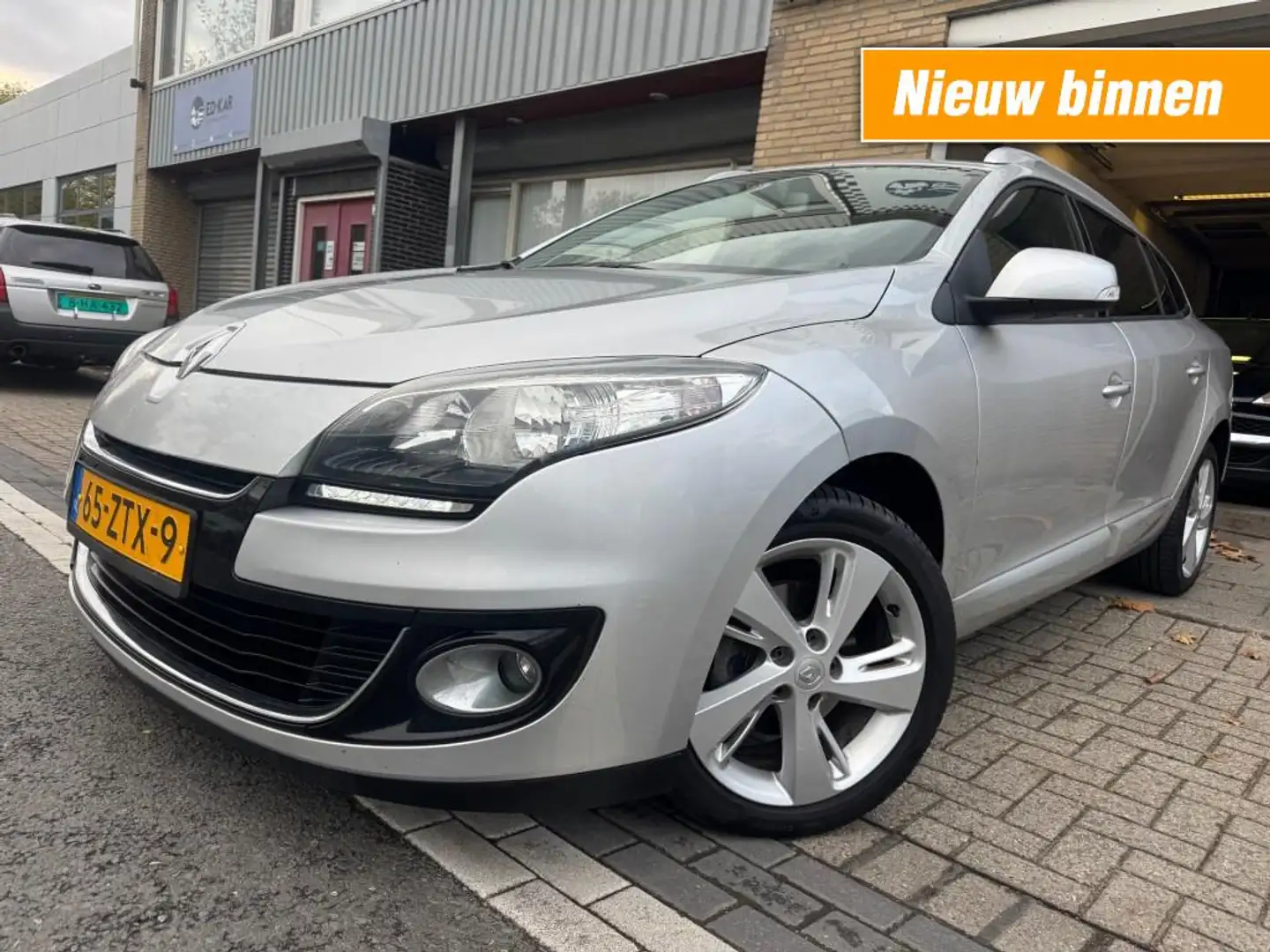 Renault Megane 1.2 TCe Collection CLIMA KEYLESS RIJDT GOED NAP AP Grigio - 1