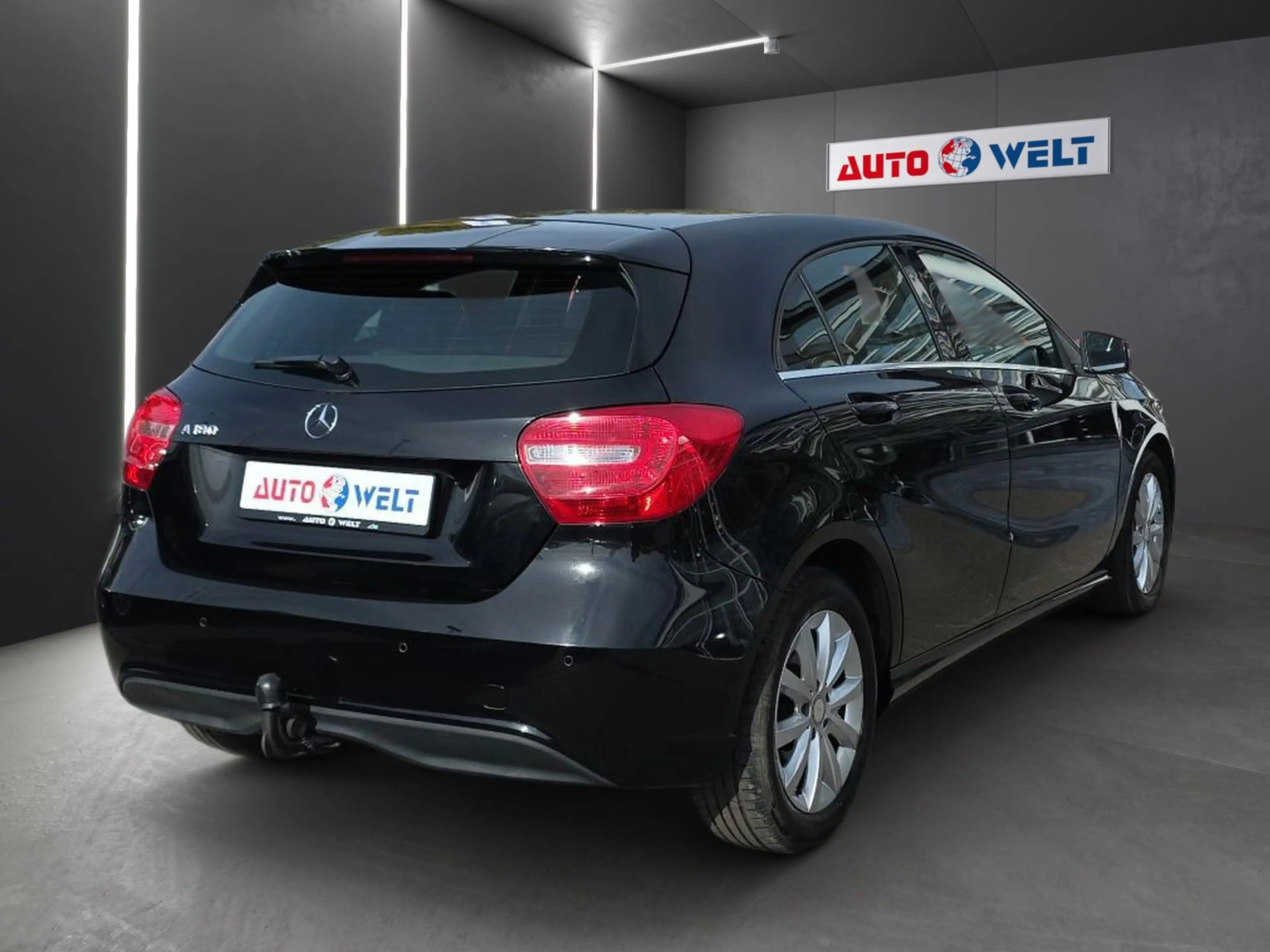 Mercedes-Benz A 180 A180 BlueEfficiency Sitzheizung AHK Teilleder — photo 4