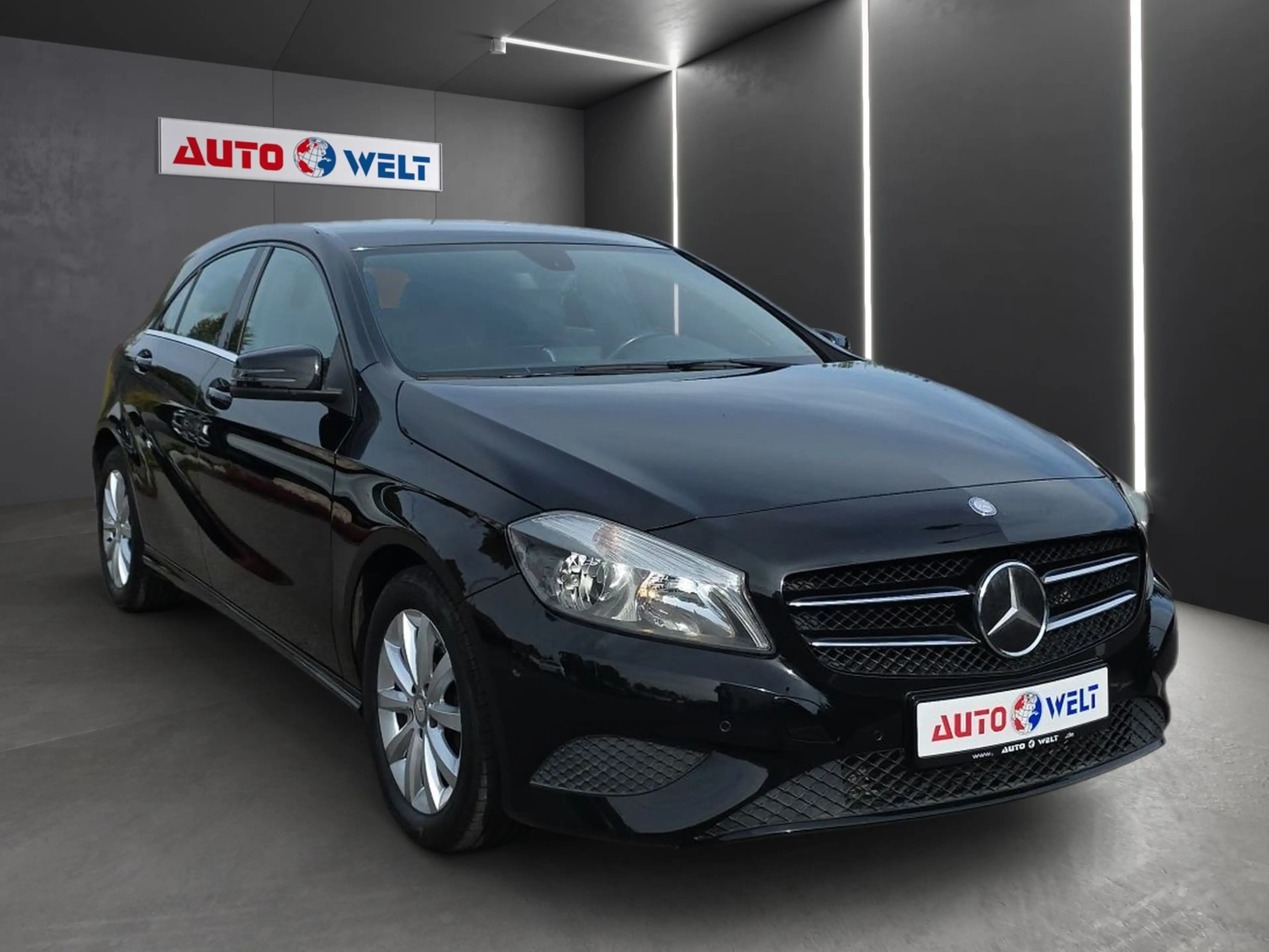 Mercedes-Benz A 180 A180 BlueEfficiency Sitzheizung AHK Teilleder — photo 2