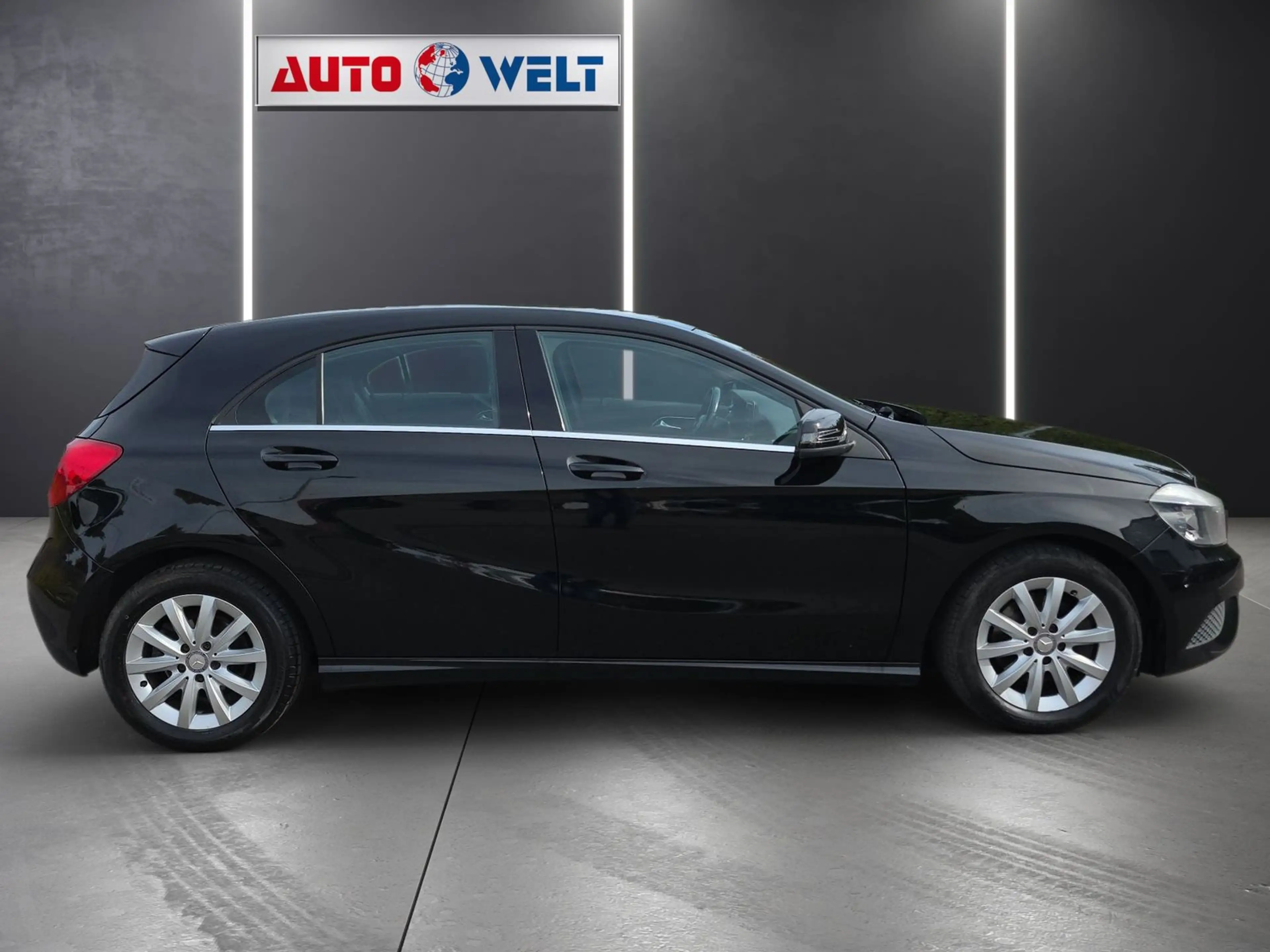 Mercedes-Benz A 180 A180 BlueEfficiency Sitzheizung AHK Teilleder — photo 3
