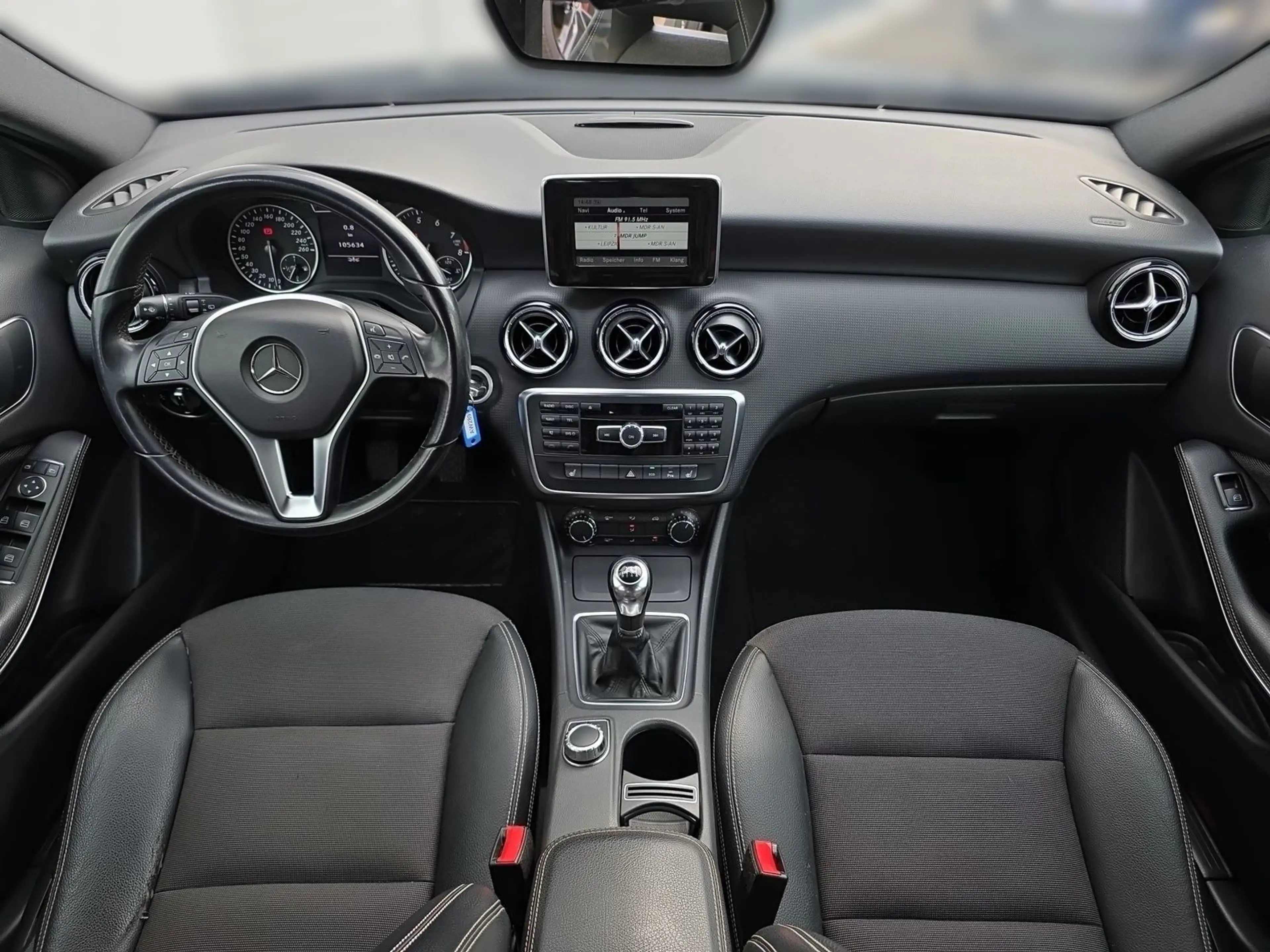 Mercedes-Benz A 180 A180 BlueEfficiency Sitzheizung AHK Teilleder — photo 12