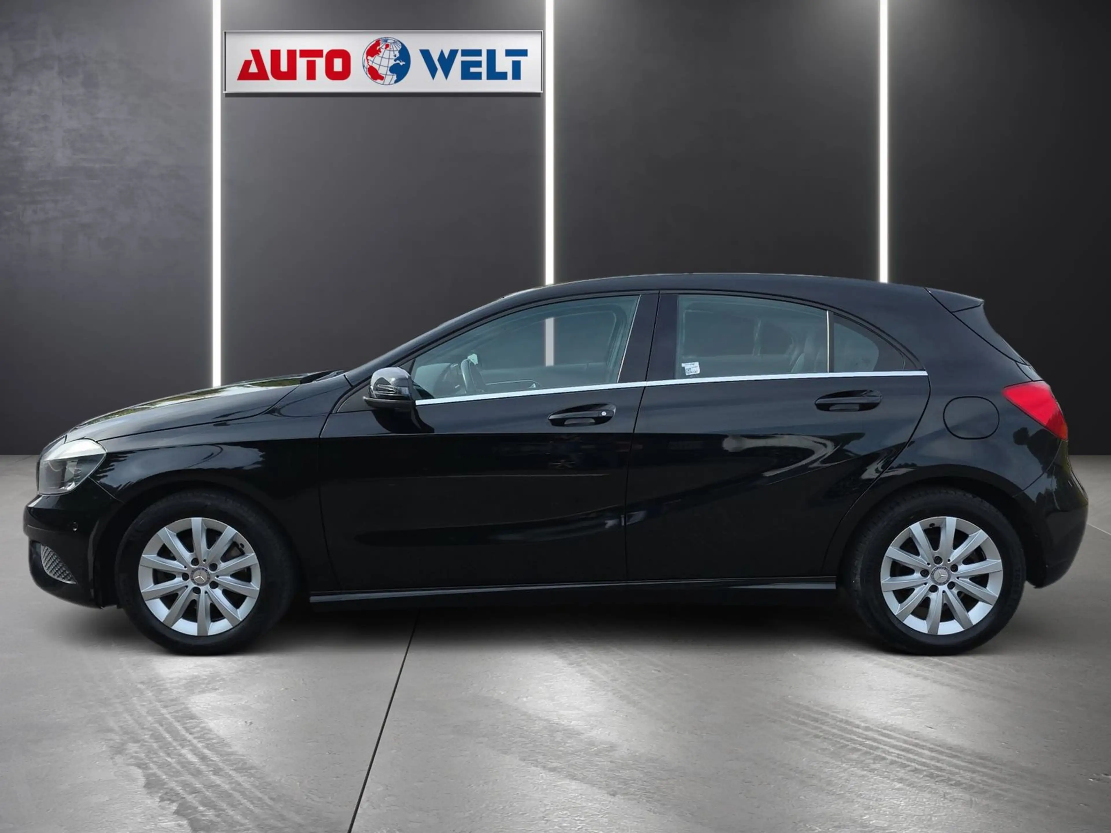 Mercedes-Benz A 180 A180 BlueEfficiency Sitzheizung AHK Teilleder — photo 6