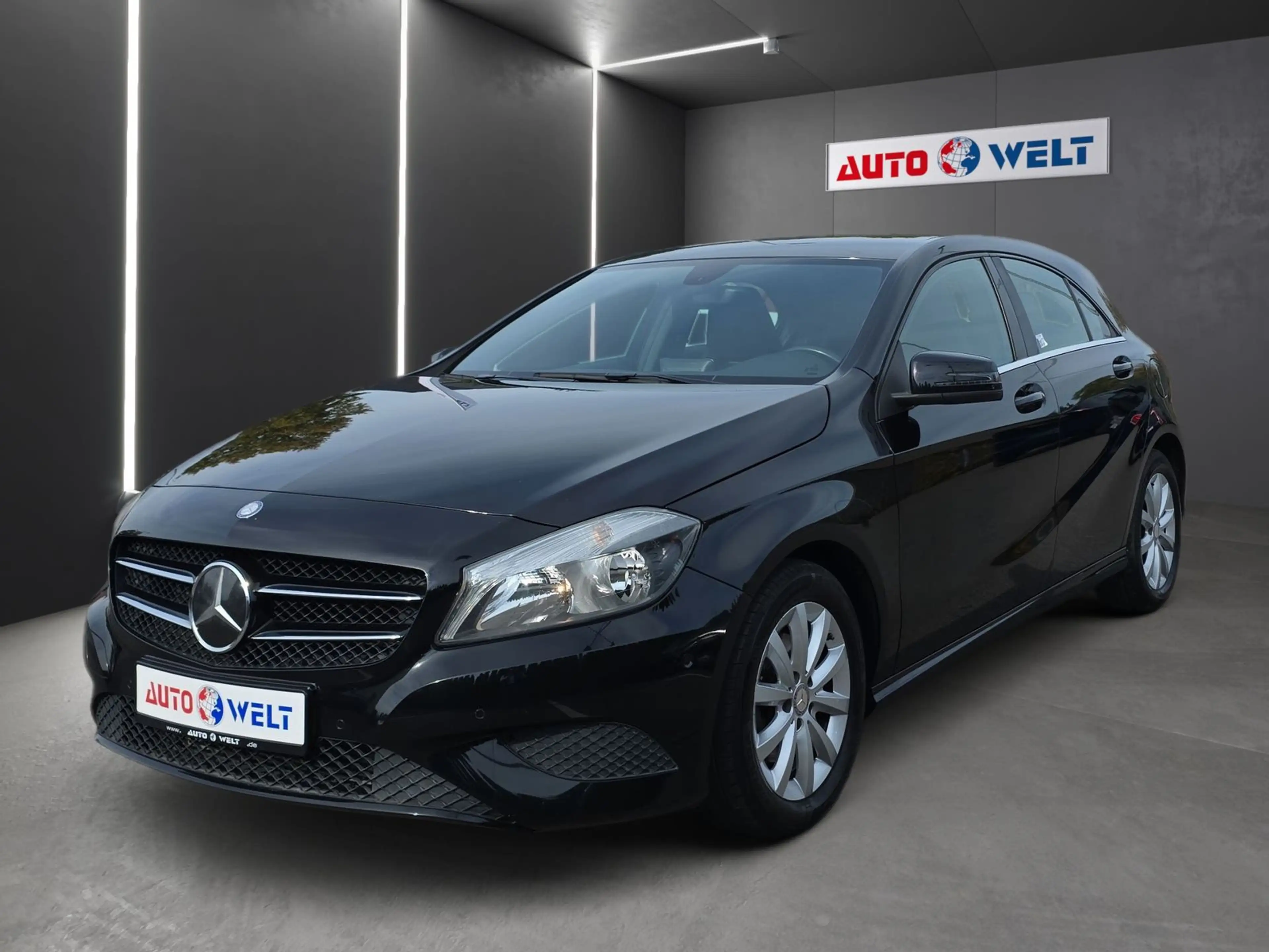 Mercedes-Benz A 180 A180 BlueEfficiency Sitzheizung AHK Teilleder