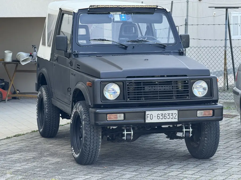 Suzuki Samurai 1986 из Европы — купить под ключ