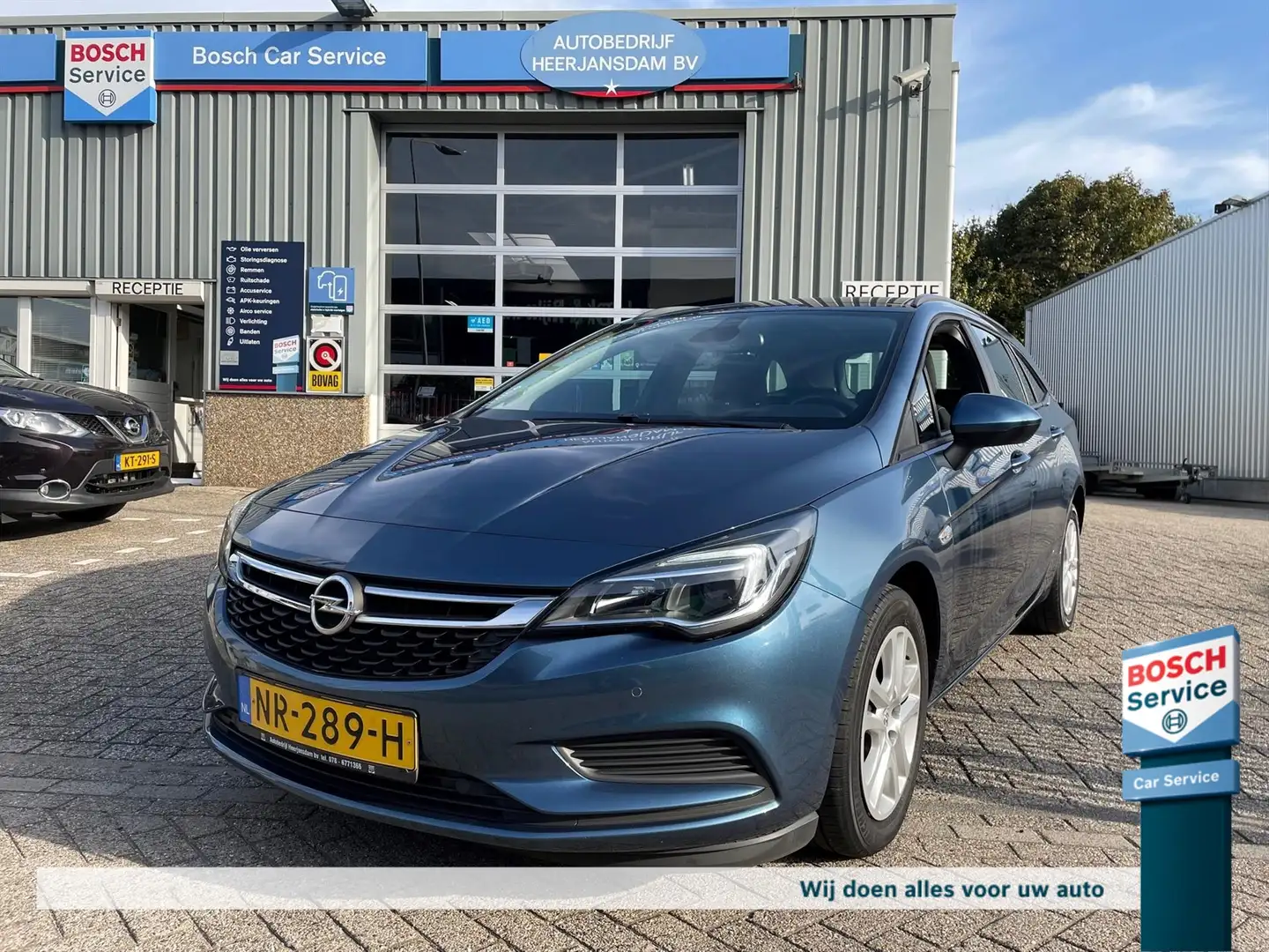 Opel Astra 1.0 Turbo 105pk Start/Stop Easytronic Blauw - 1