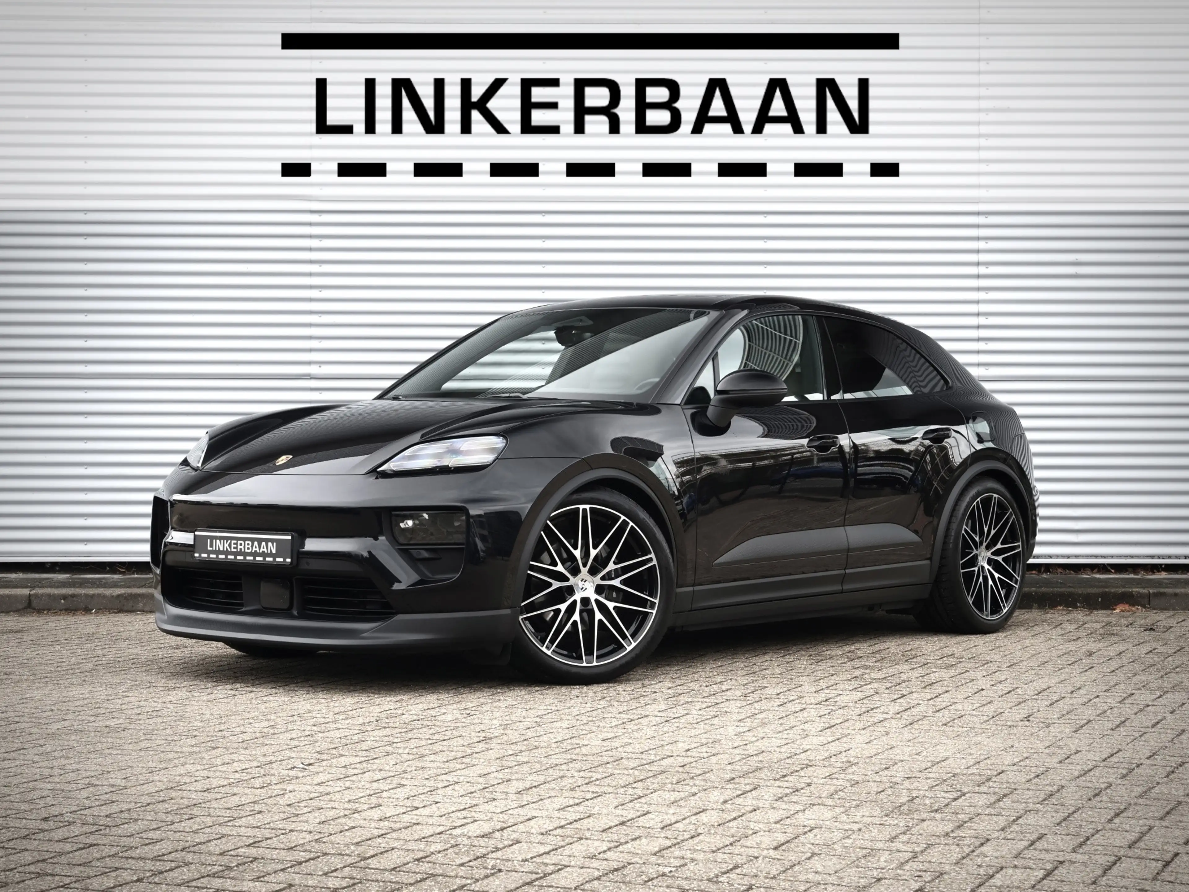 Porsche Macan 4 100kWh | Pano | Luchtvering | PDLS | Sport Chron