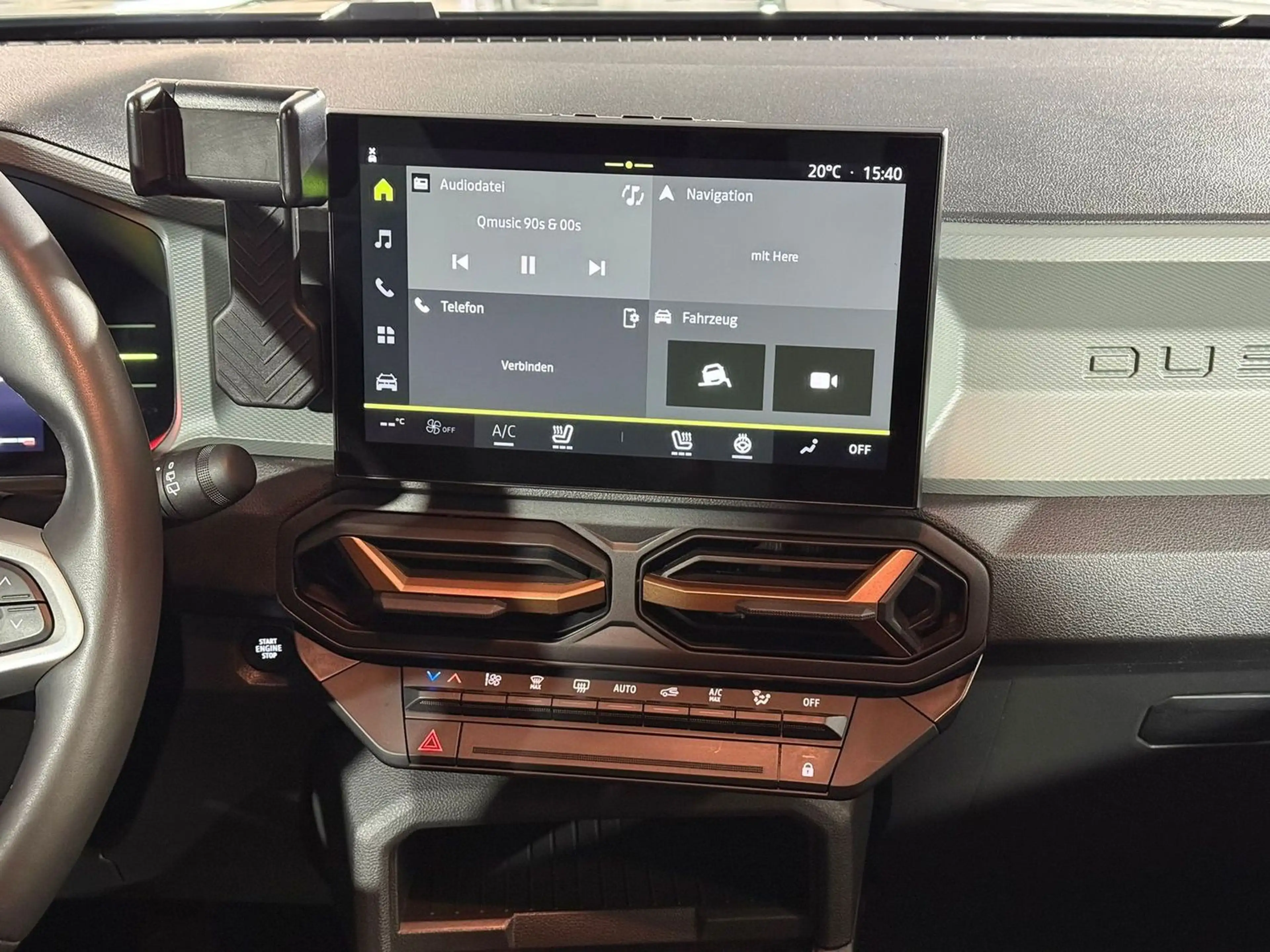 Dacia Duster III 1.0T ECO-G 100 Extreme LED CarPlay AHK *LPG* — photo 14