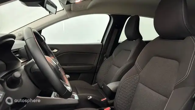 Renault Captur view 12