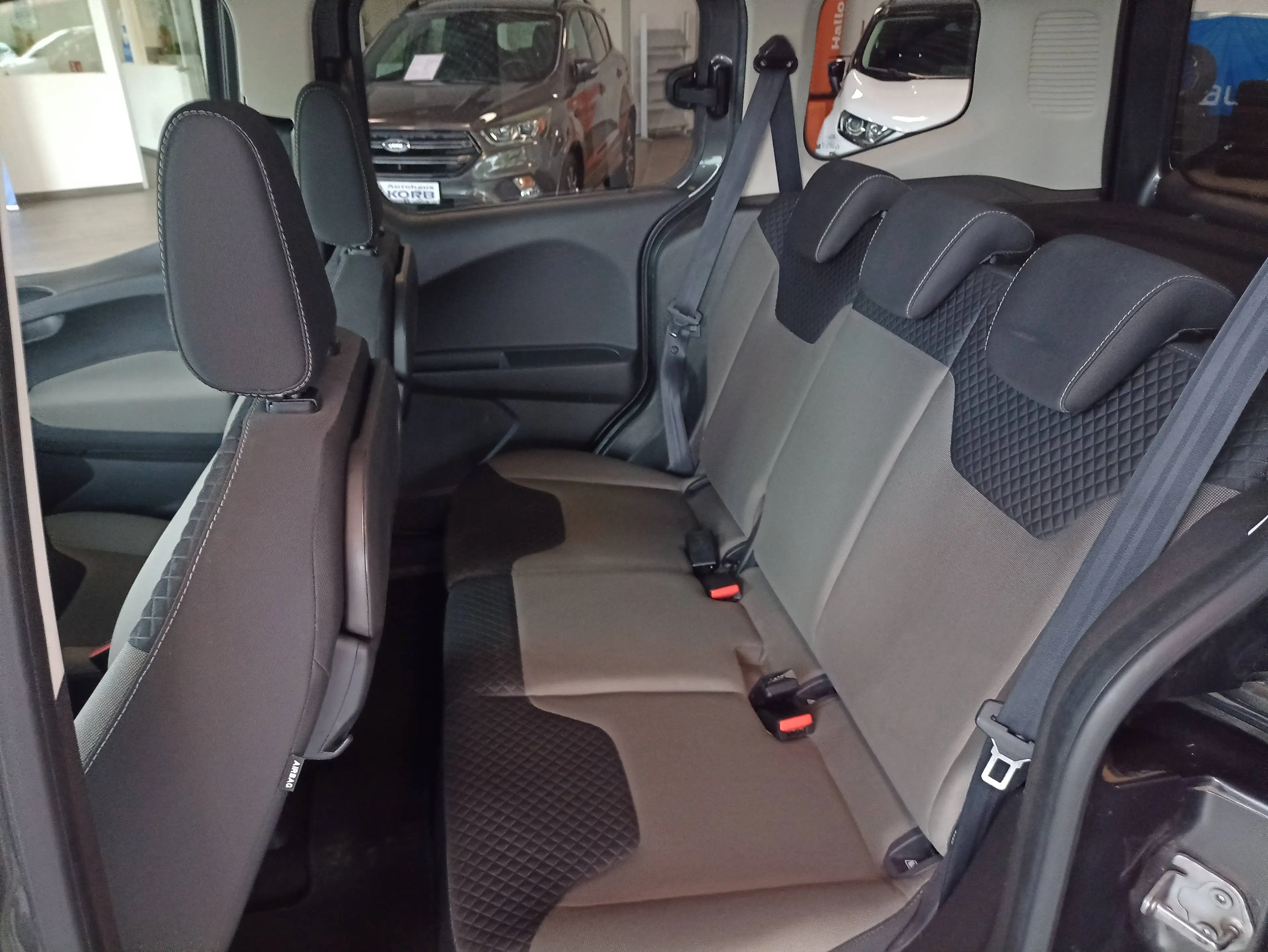 Ford Tourneo Courier Tourneo Courier 1.0 EcoBoost Trend, Zahnriemen NEU — photo 7