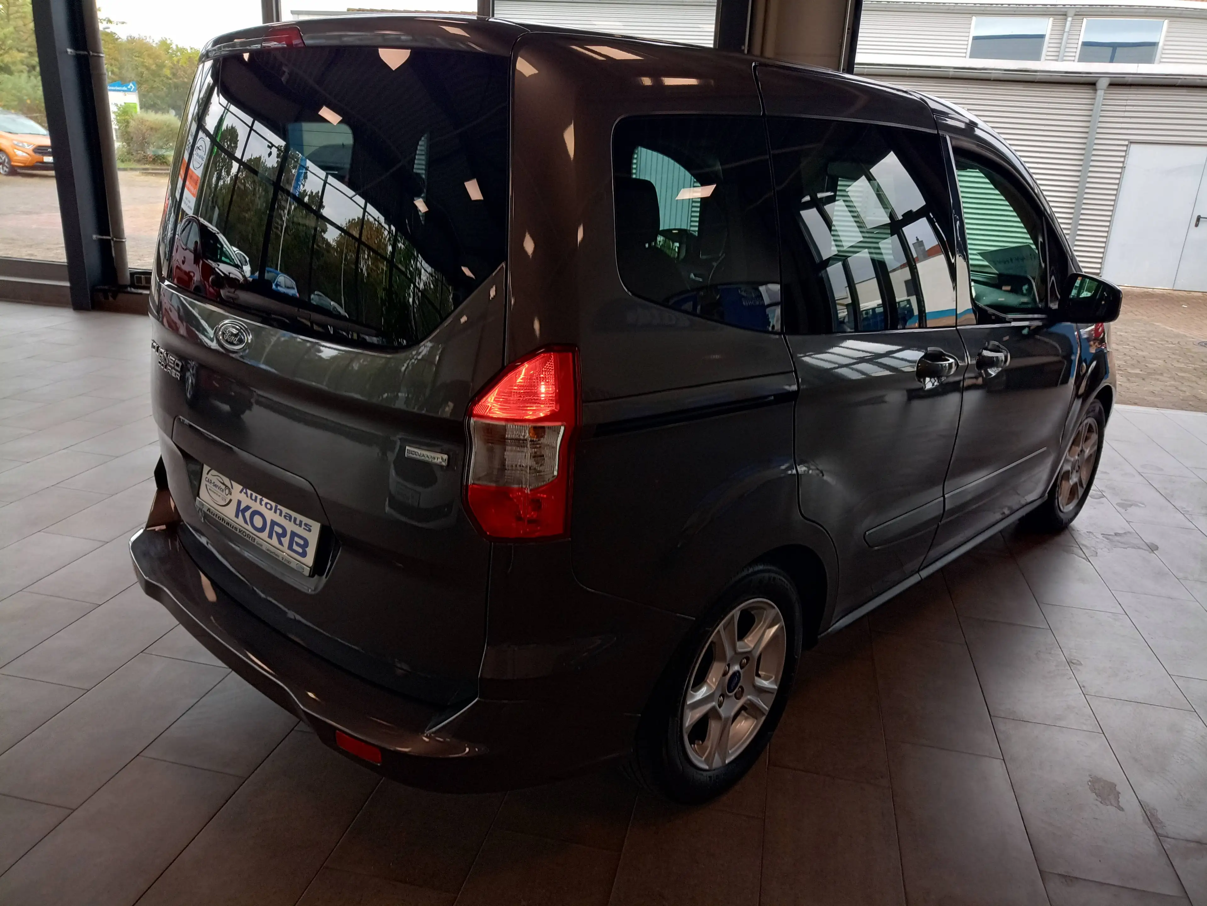 Ford Tourneo Courier Tourneo Courier 1.0 EcoBoost Trend, Zahnriemen NEU — photo 2