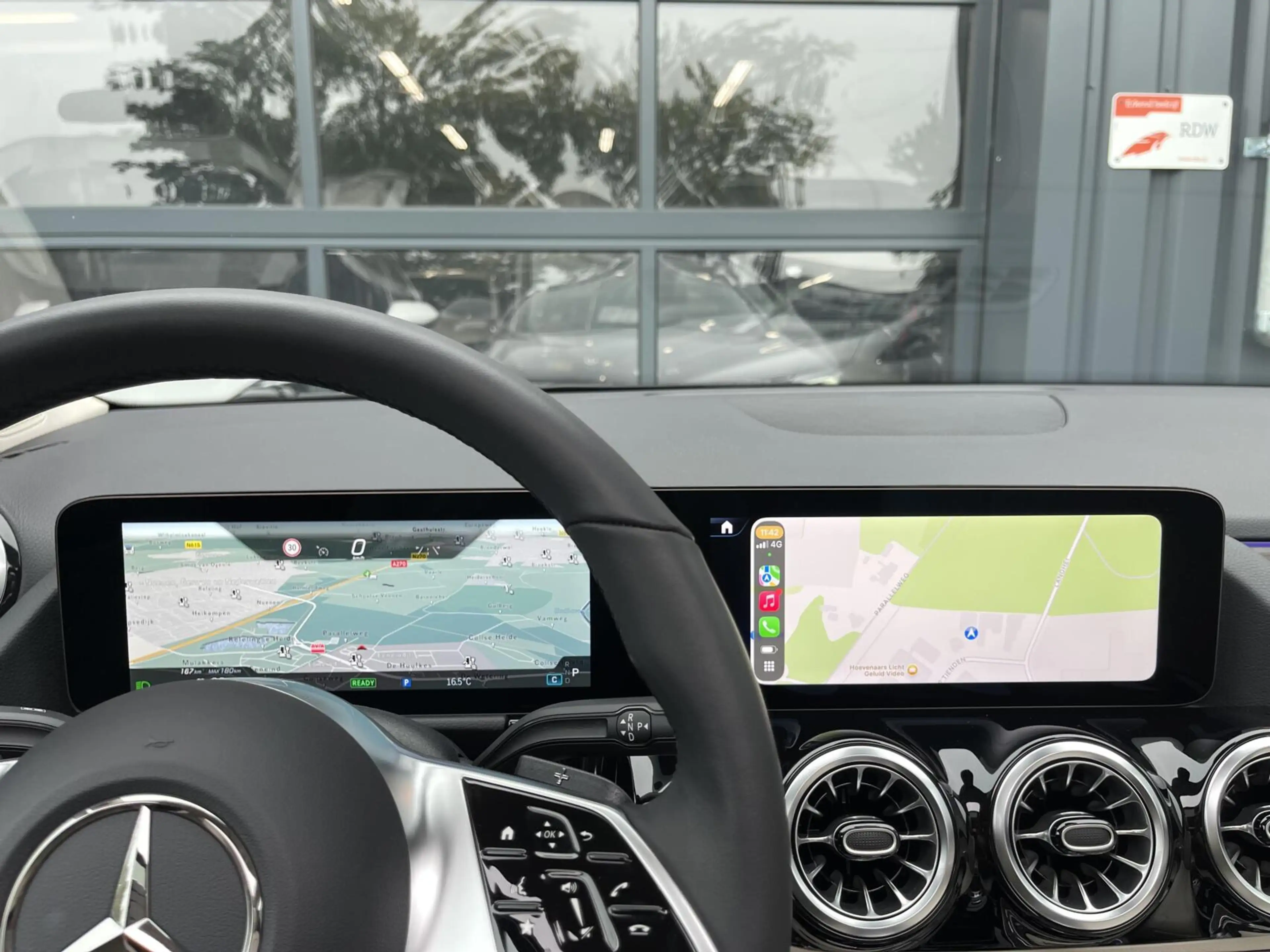 Mercedes-Benz EQA 250 250+ Business Solution Luxury 71 kWh PANORAMADAK|S — photo 31