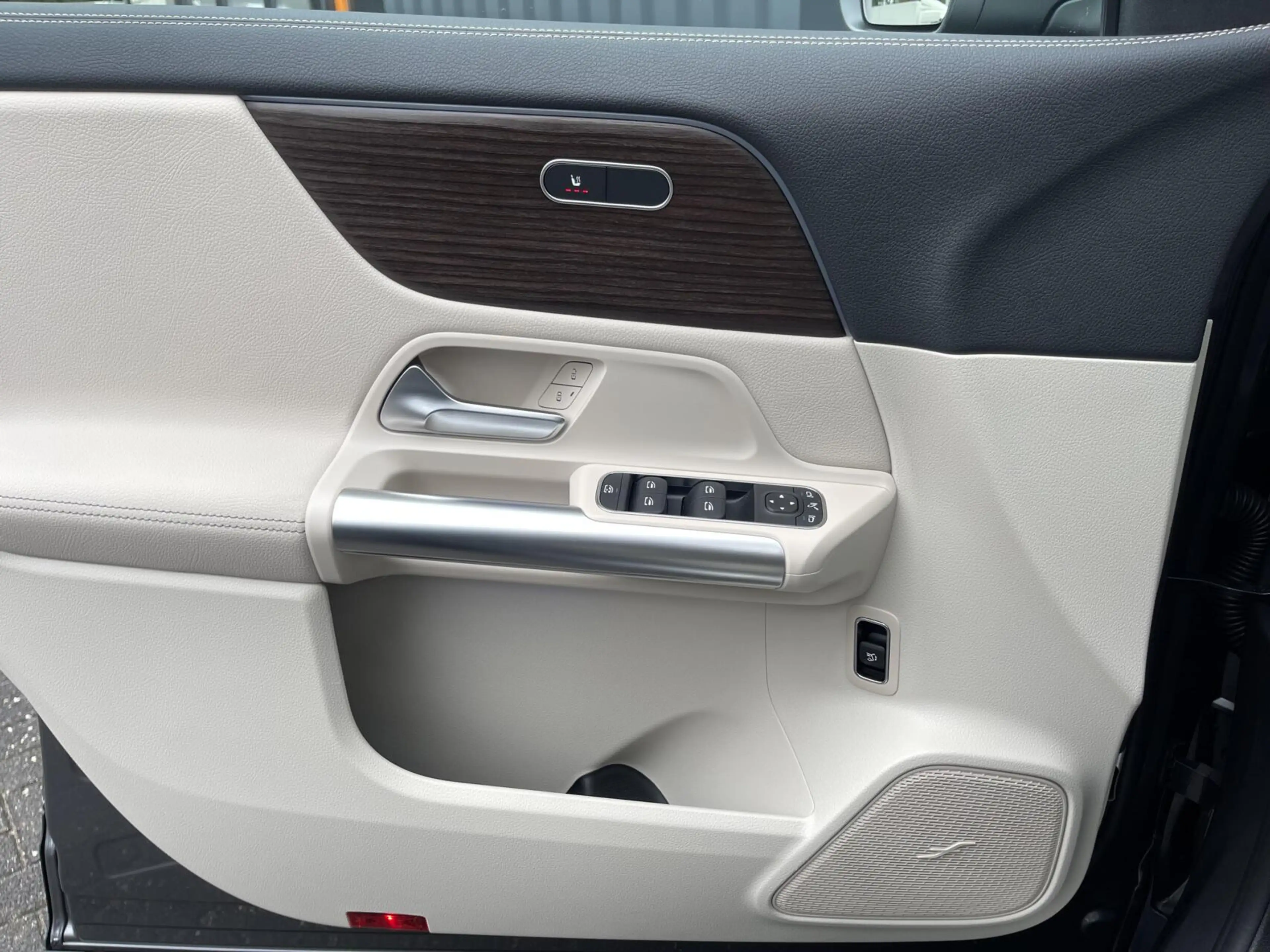Mercedes-Benz EQA 250 250+ Business Solution Luxury 71 kWh PANORAMADAK|S — photo 12