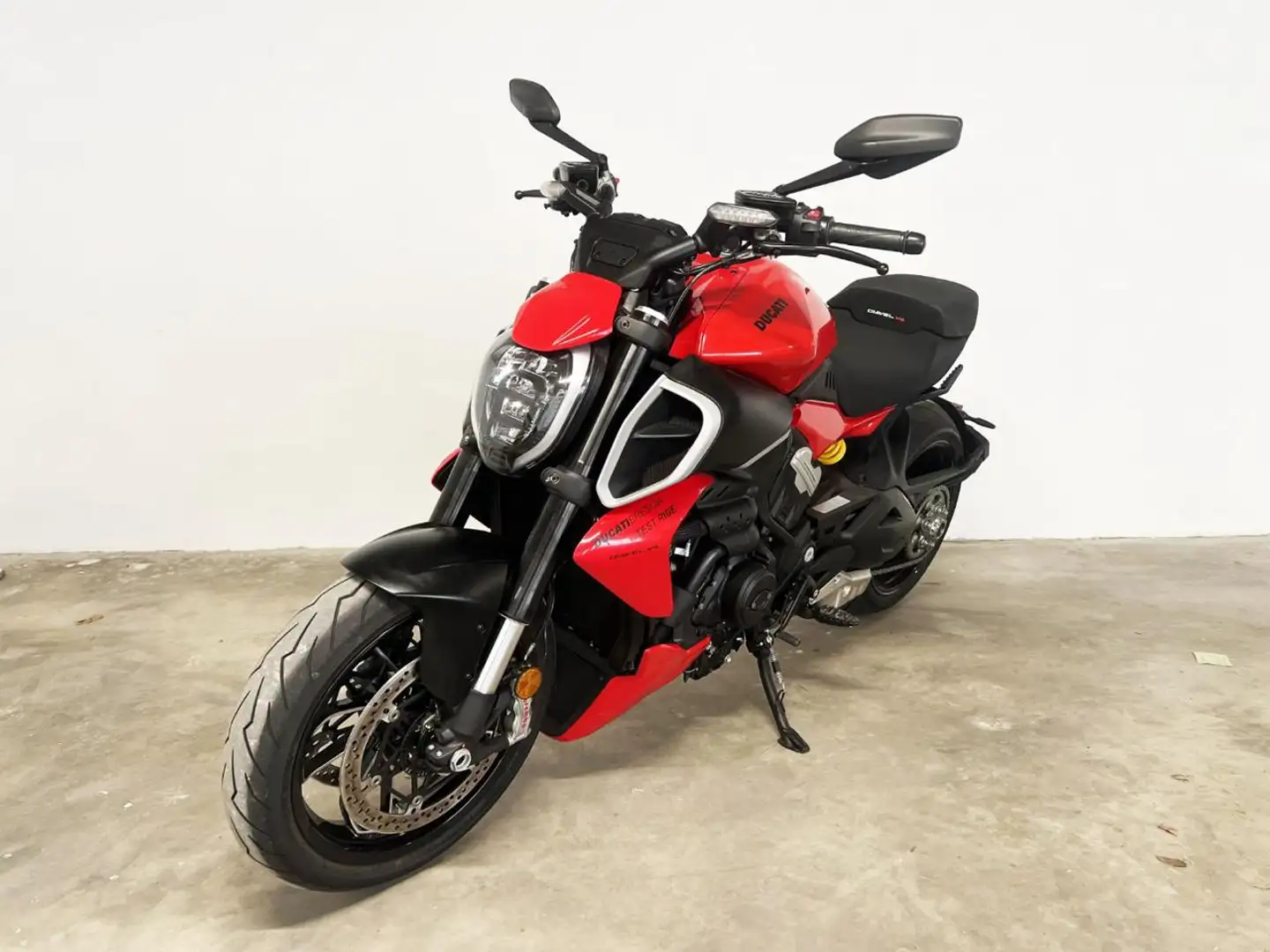 Ducati Diavel Red Rosso - 2