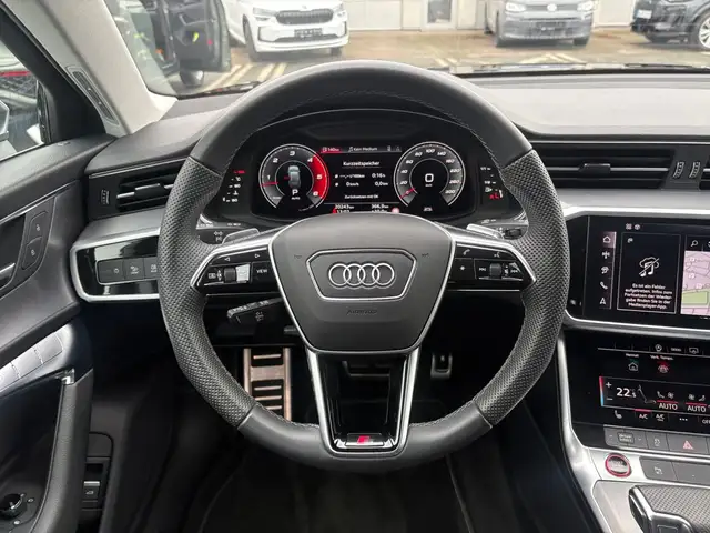 Audi S6 view 13