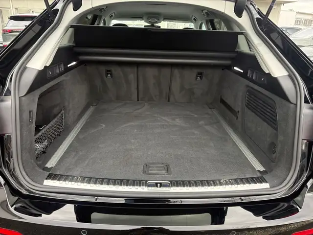 Audi S6 view 11