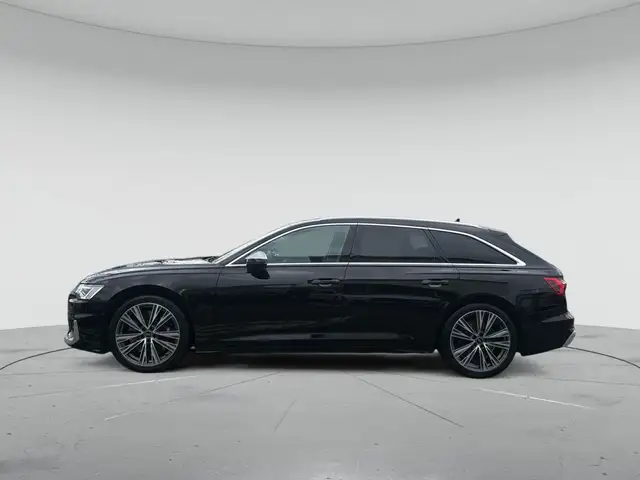 Audi S6 view 3