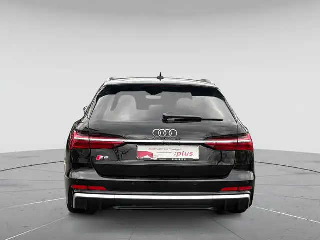 Audi S6 view 6