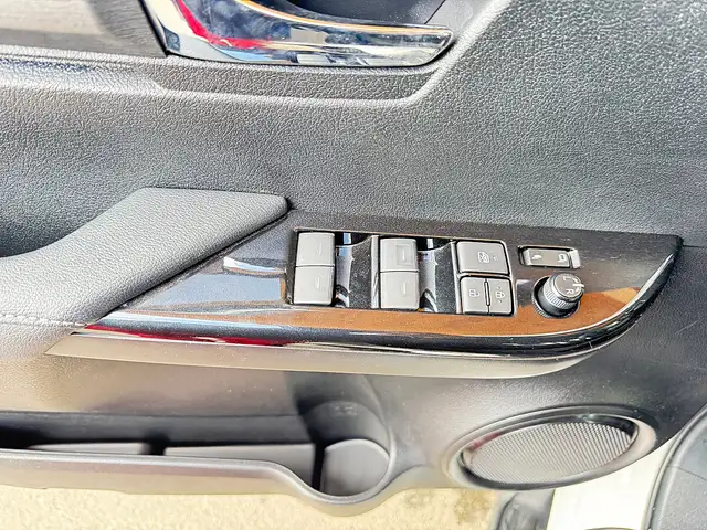 Toyota Hilux DK Invinsible 4WD 2,8 D-4D Aut. Ansicht 14