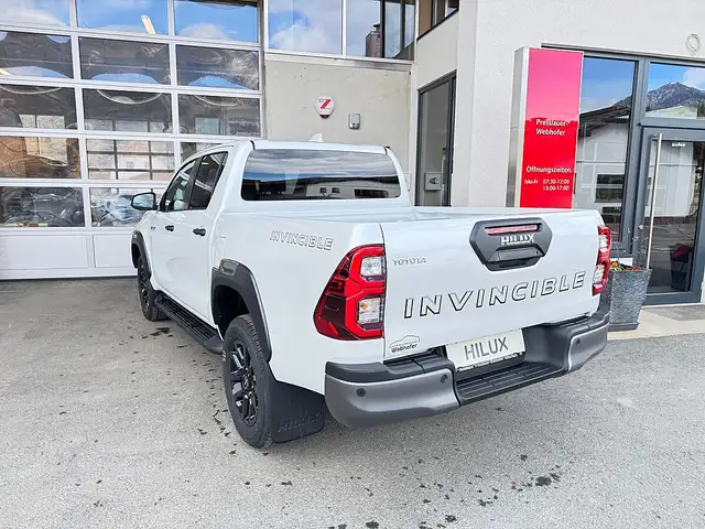 Toyota Hilux DK Invinsible 4WD 2,8 D-4D Aut. Ansicht 5