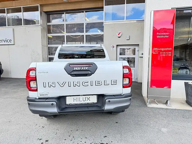 Toyota Hilux DK Invinsible 4WD 2,8 D-4D Aut. Ansicht 6