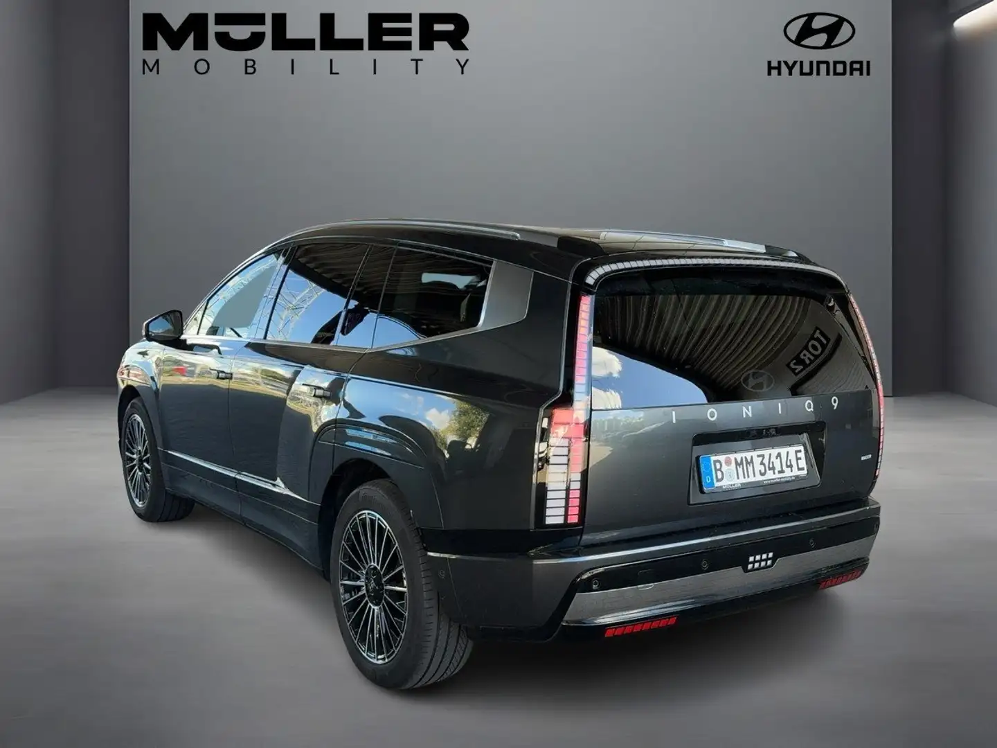 Hyundai IONIQ 9 Elektro 6-Sitzer W Uniq HUD|S-Dach|TWA Grijs - 2