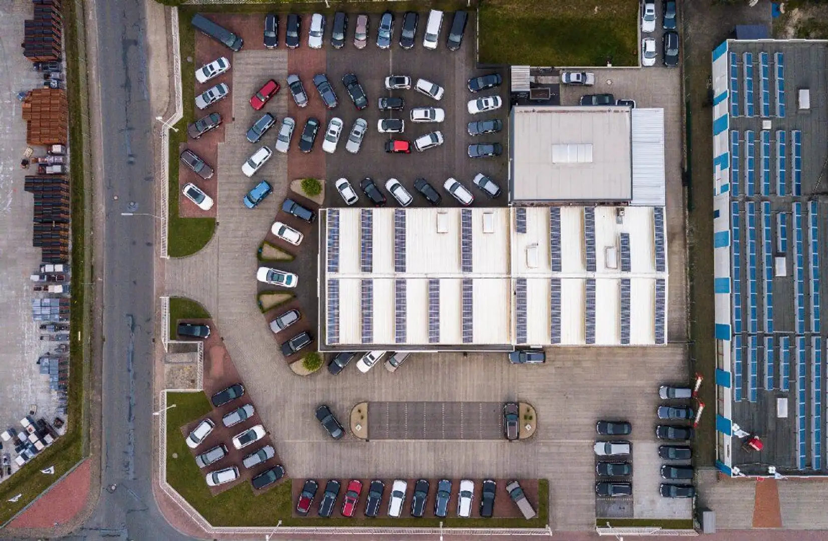 Volkswagen T6 Transporter 2,0 TDI, LANG, Standh., AHK, 3 Sitze, SHZ, DPF, Blanco - 2