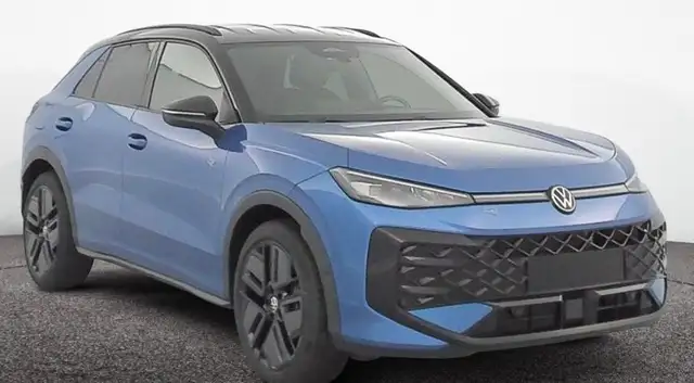 Volkswagen T-Roc view 2