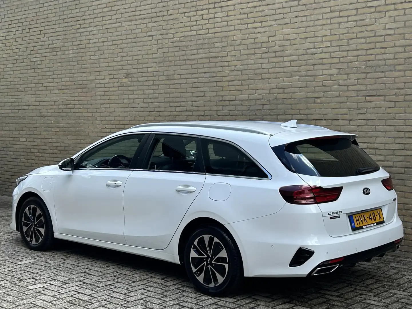 Kia Ceed SW / cee'd SW Sportswagon 1.6 GDI 140pk PHEV DynamicLine | Cruis Wit - 2