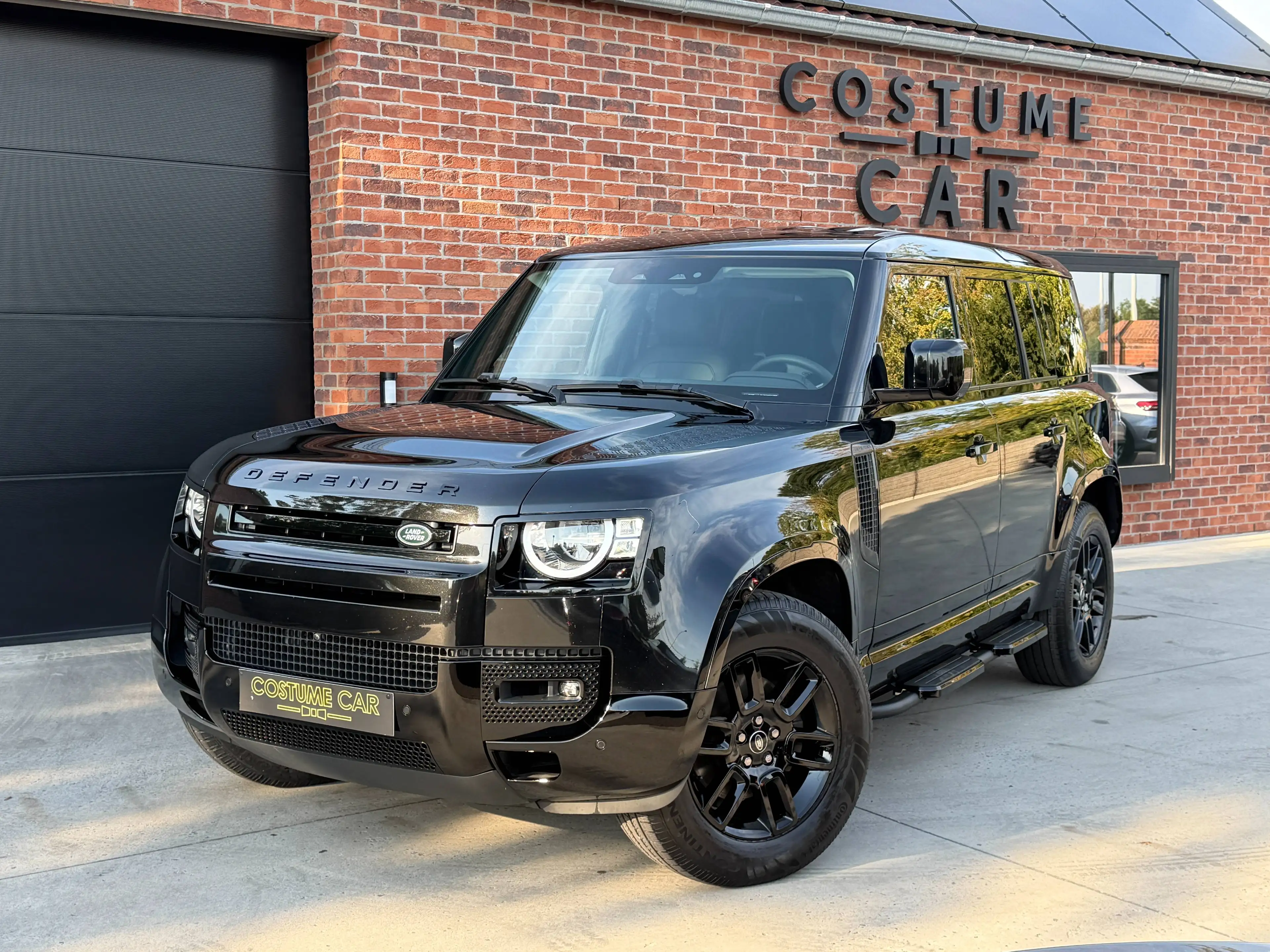 Land Rover Defender 7 places - Caméra 360° - Suspensions pneum - Attelage — photo 7