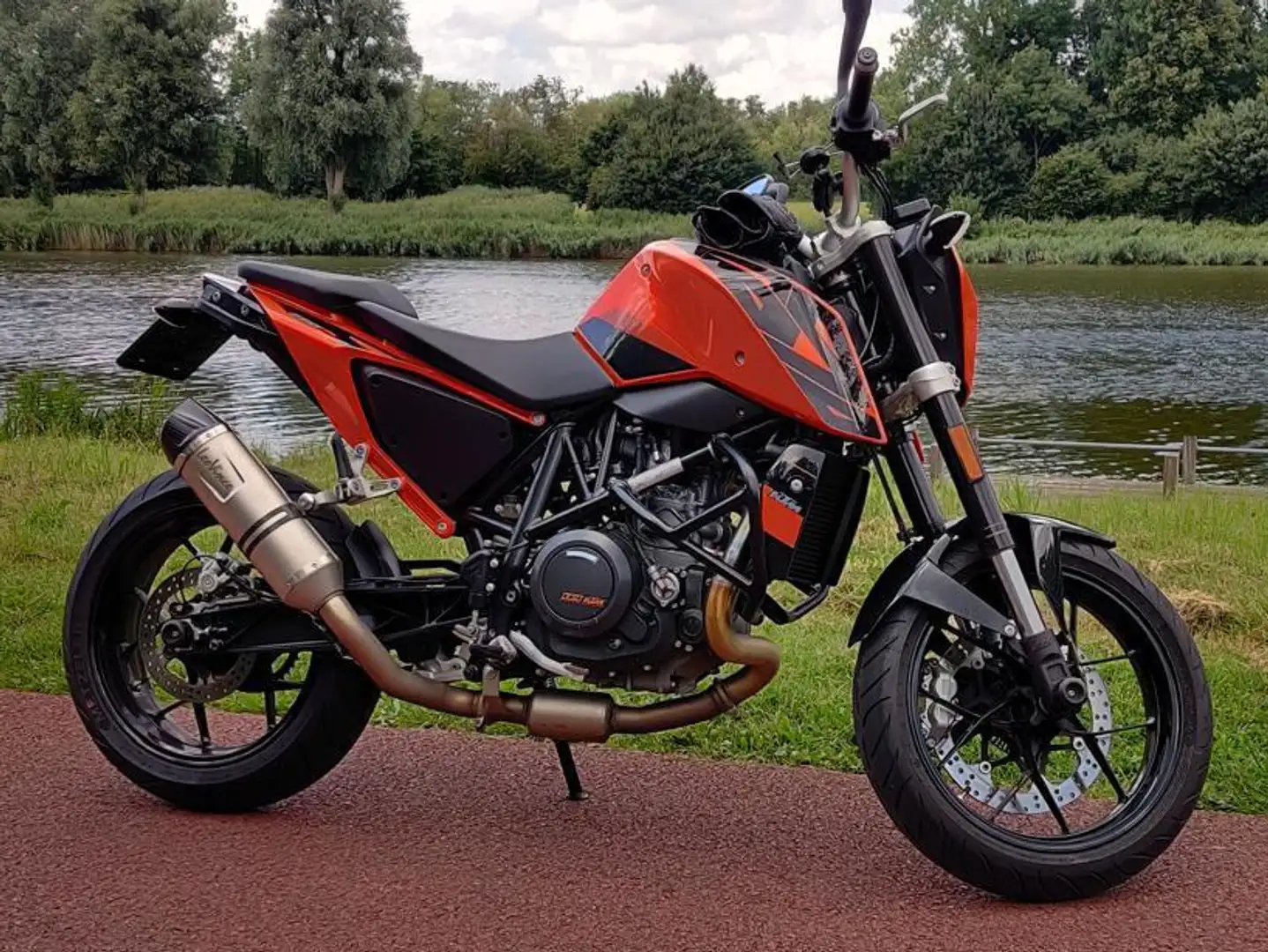 KTM 690 Duke A2 Oranje - 1