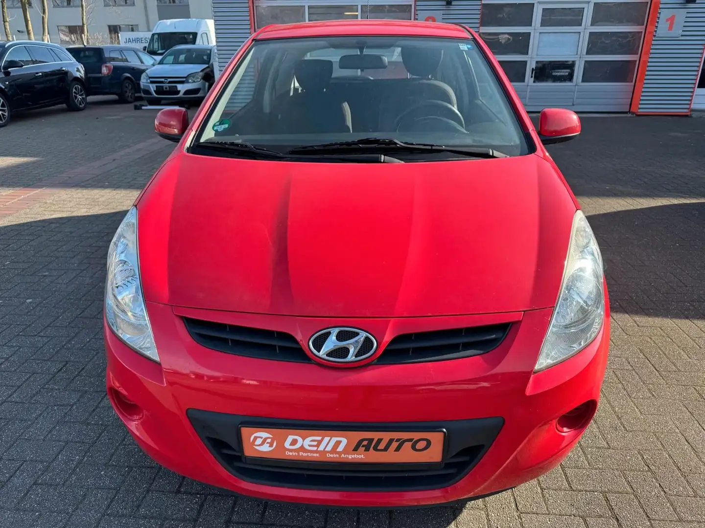 Hyundai i20 Edition + Rot - 2
