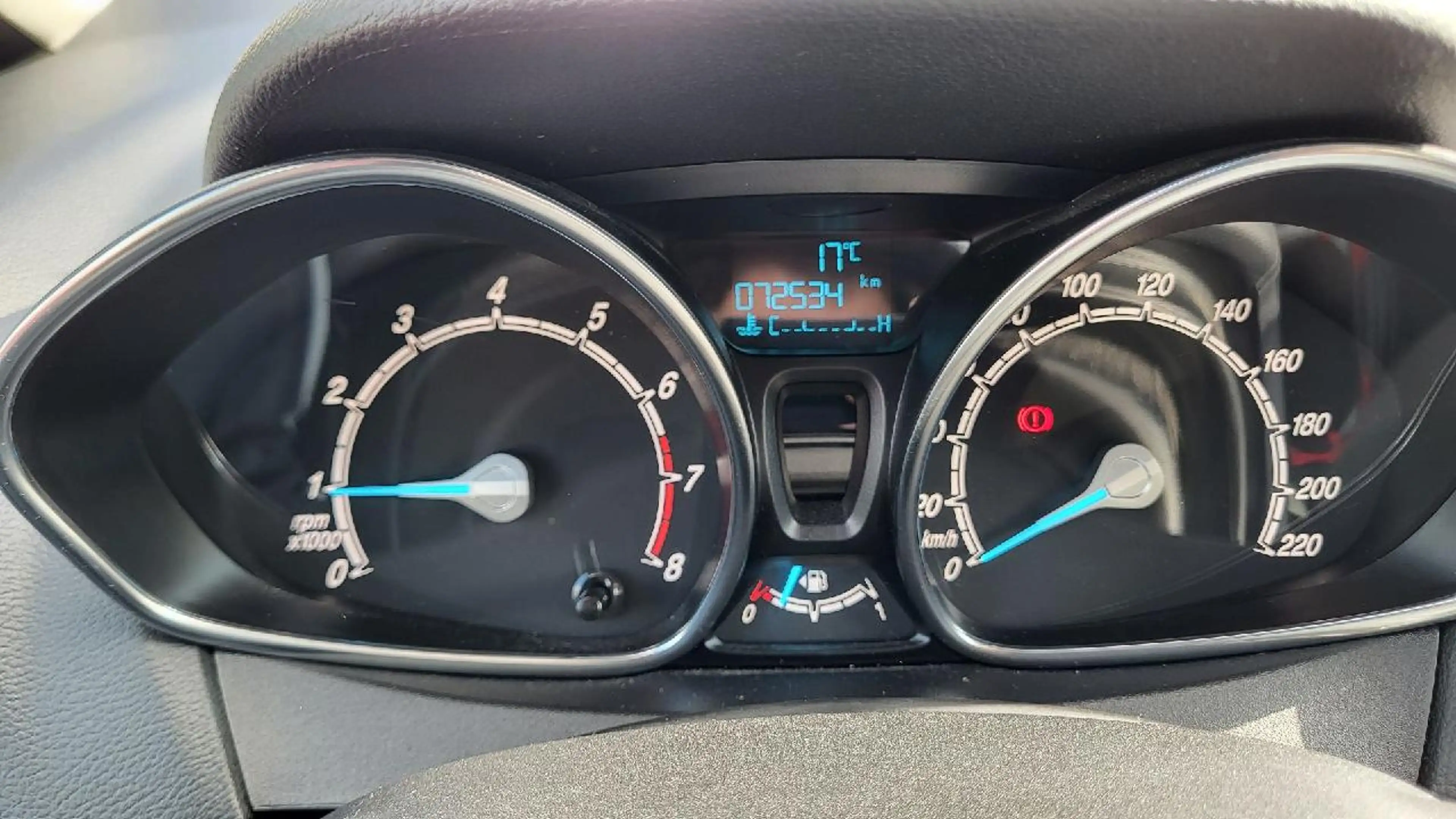 Ford B-Max Trend — photo 13