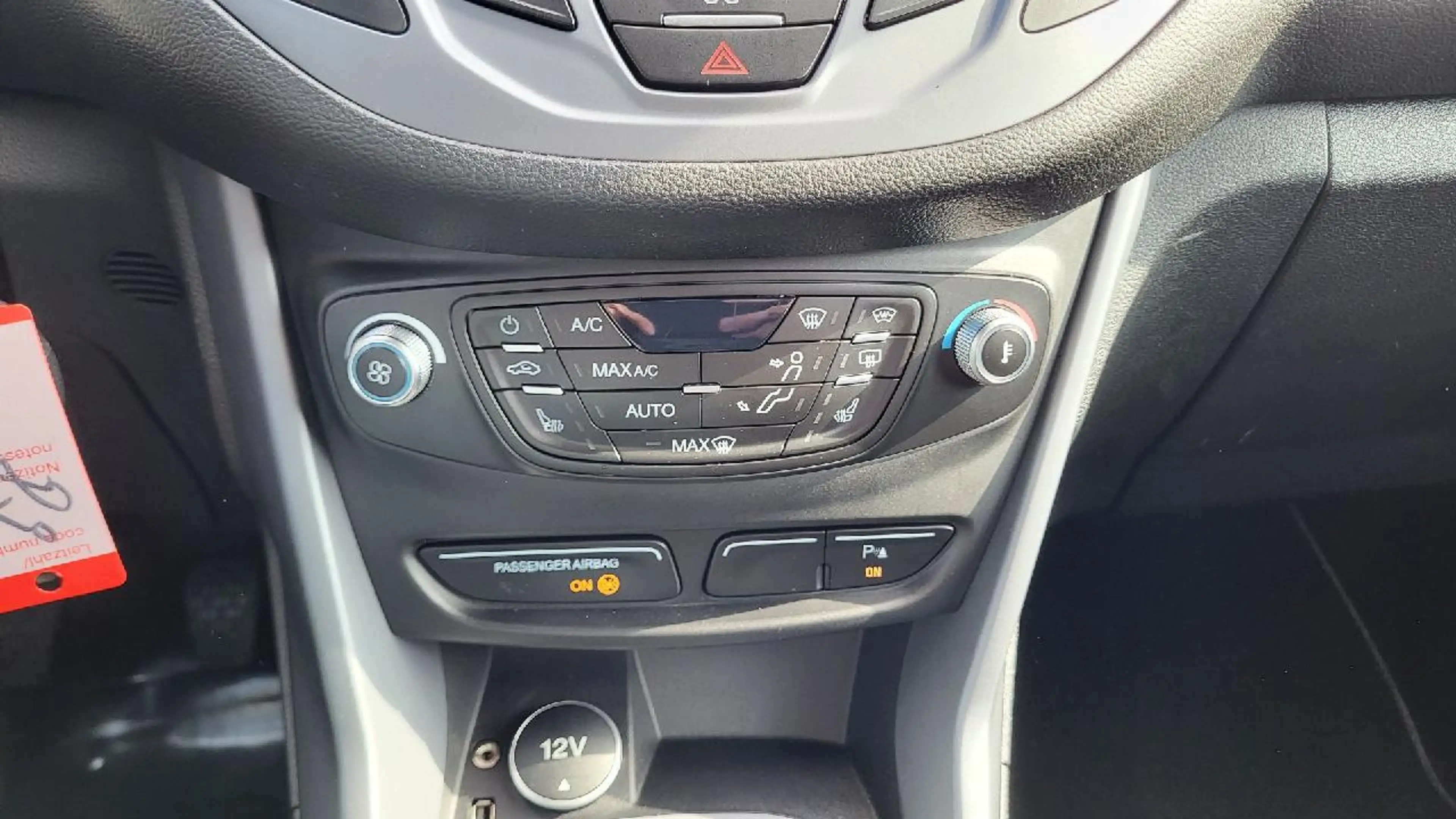Ford B-Max Trend — photo 15