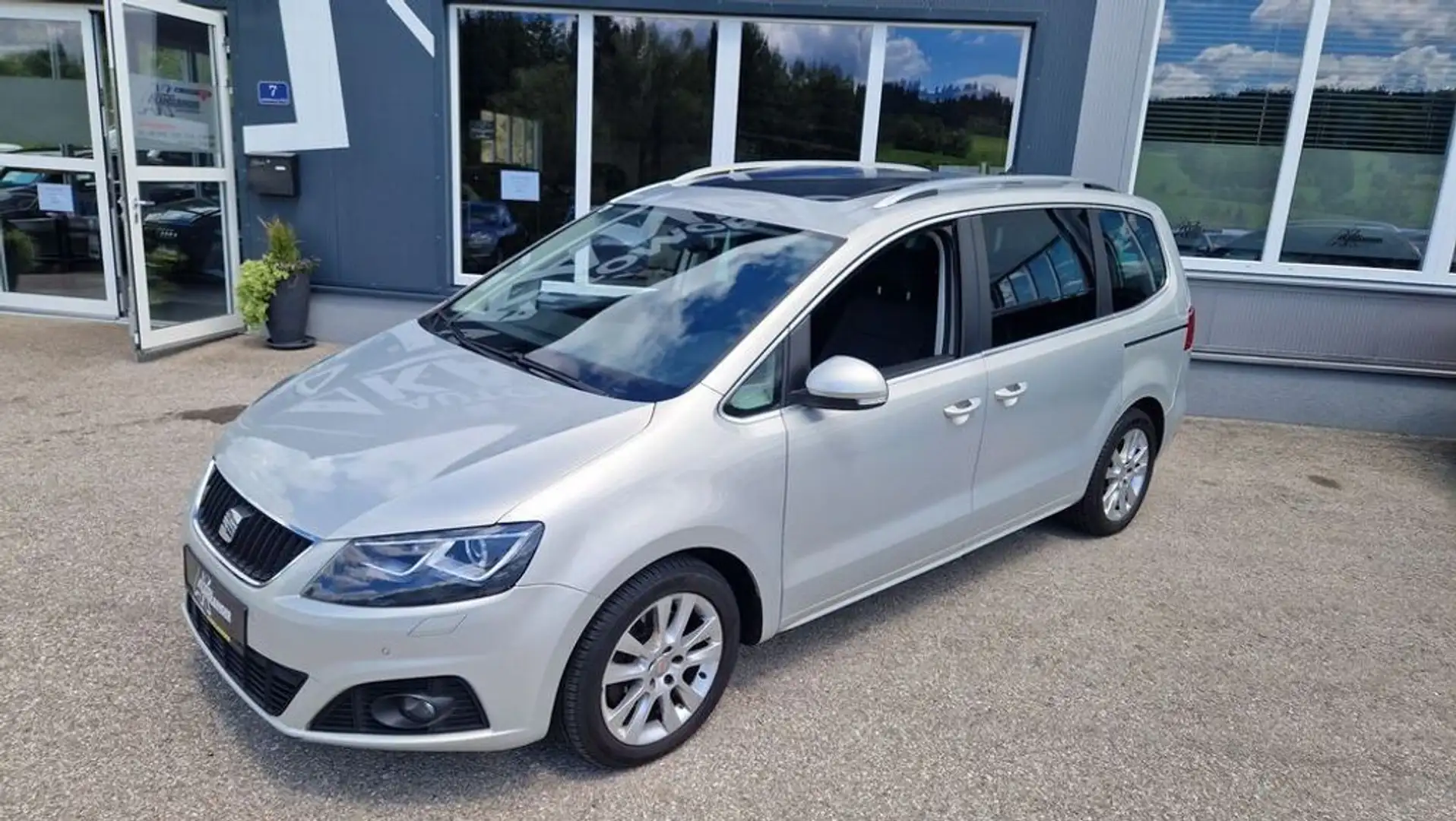 SEAT Alhambra Style TSI DSG ''7-Sitzer'' Silber - 2