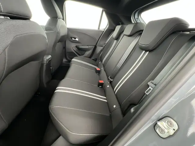 Opel Corsa view 9