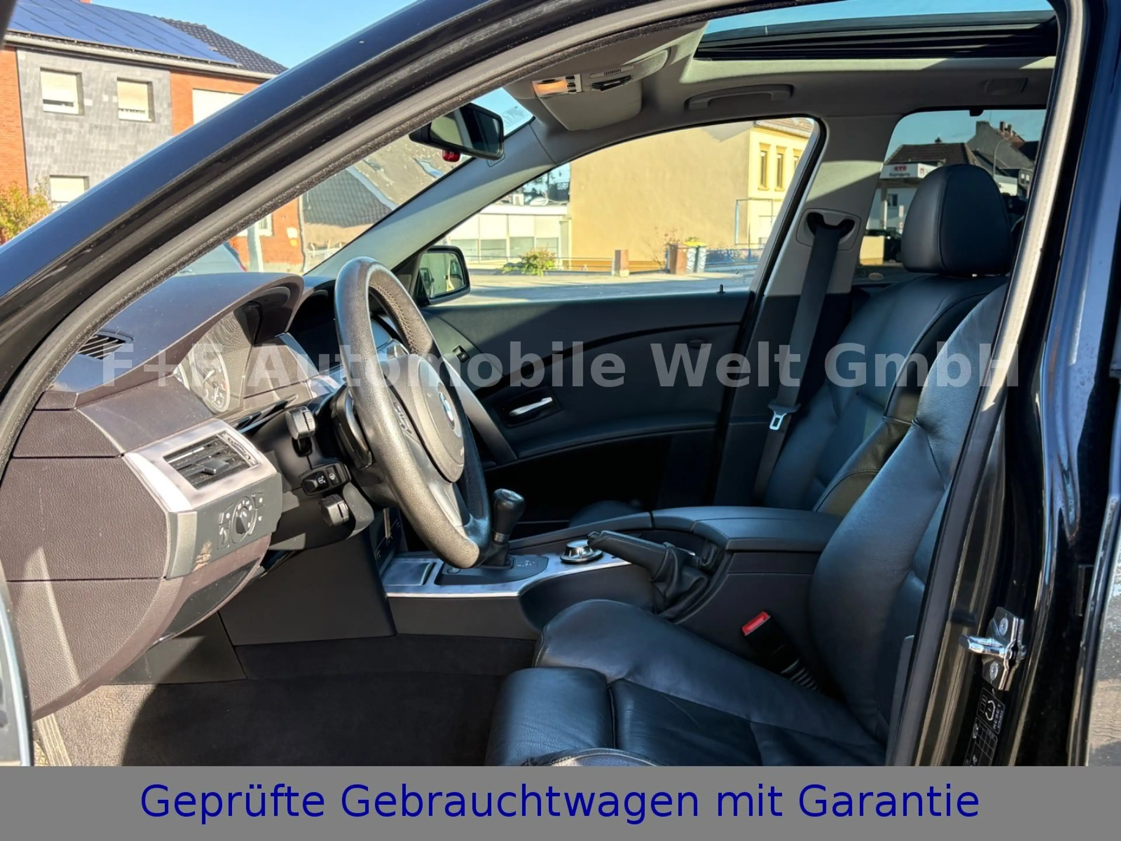 BMW 545 i touring*LEDER*PDC*SMG*SITZ-HZ*WENIG KM* — photo 7