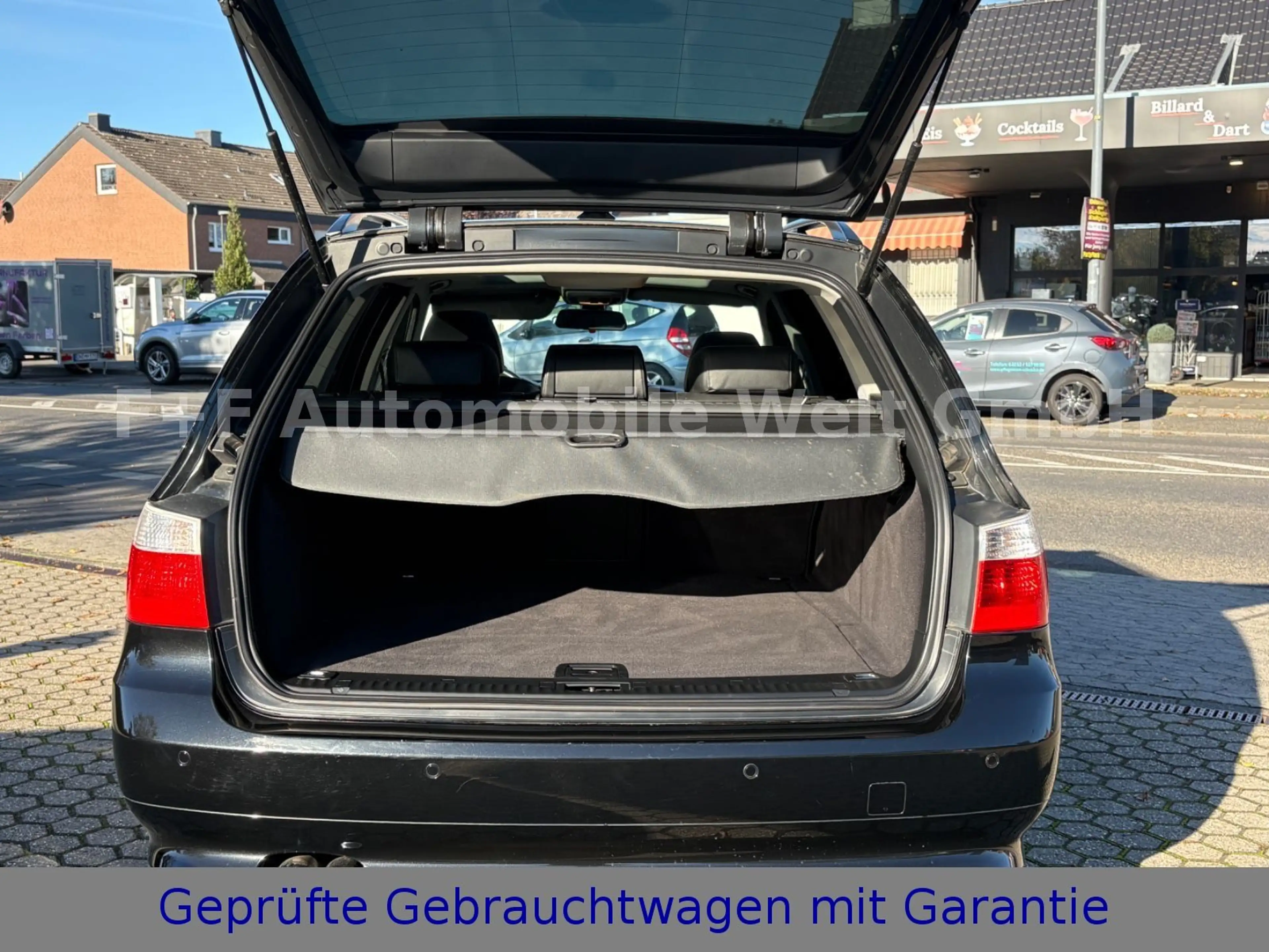 BMW 545 i touring*LEDER*PDC*SMG*SITZ-HZ*WENIG KM* — photo 15