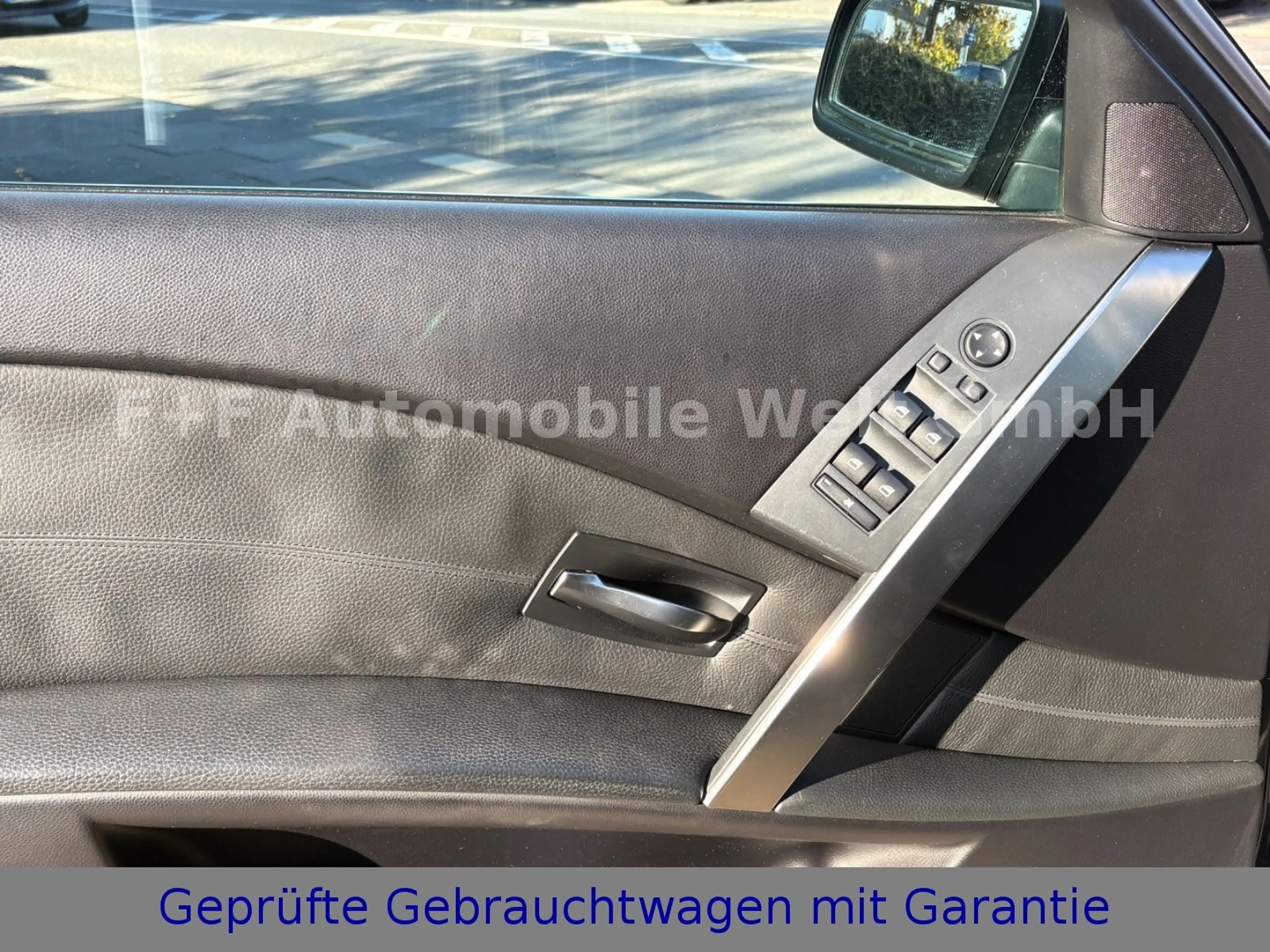 BMW 545 i touring*LEDER*PDC*SMG*SITZ-HZ*WENIG KM* — photo 5