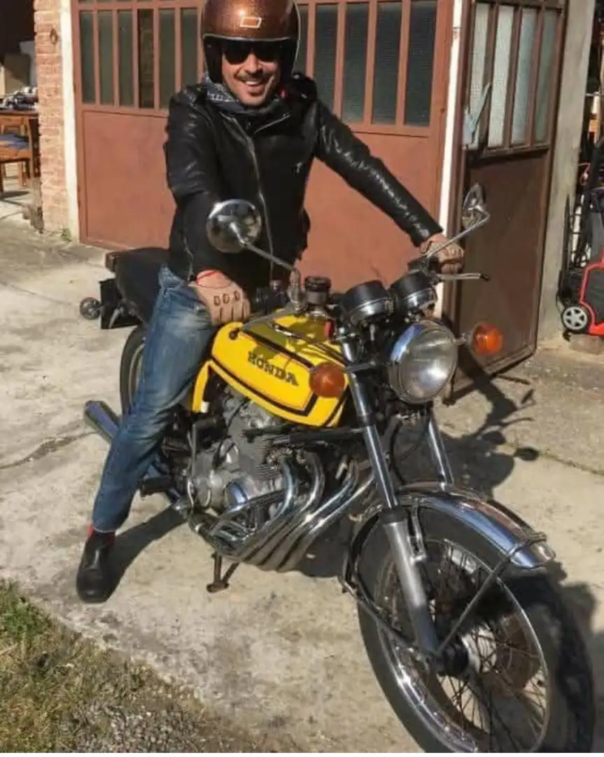 Honda CB 400 Yellow - 2