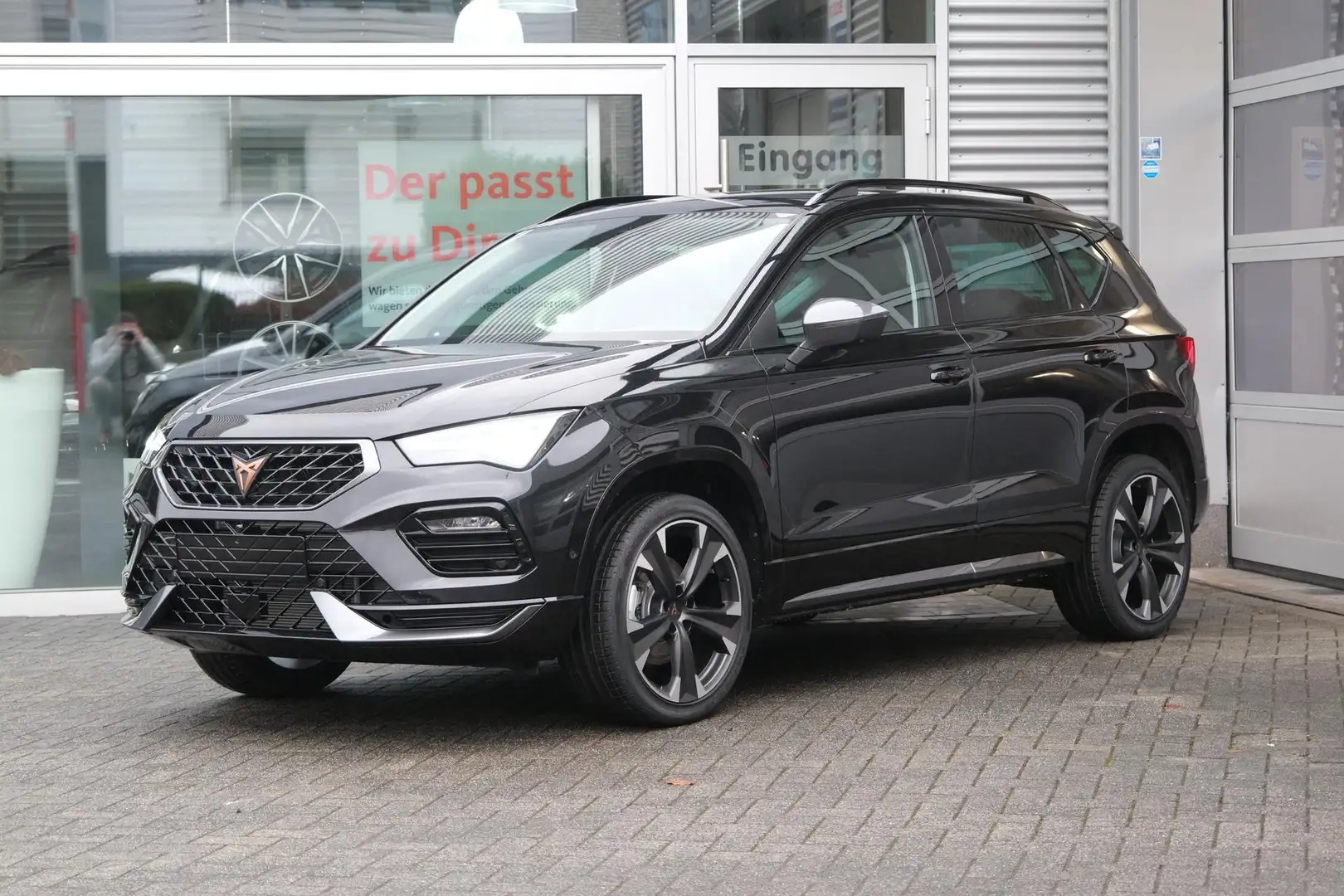CUPRA Ateca 1.5 TSI DSG AHK Side-Assist Navi Kamera ACC LED... Schwarz - 1